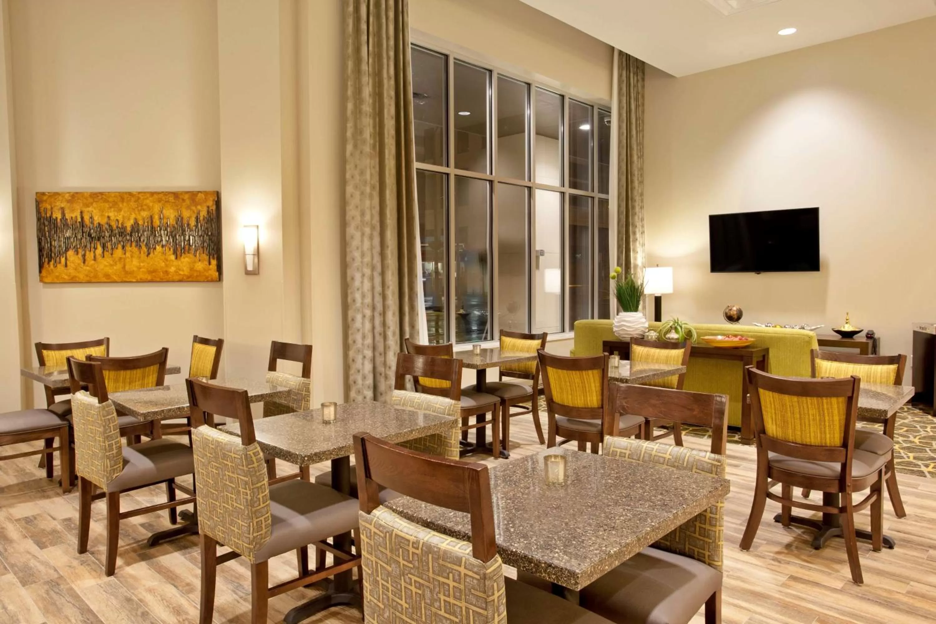Lobby or reception in Hampton Inn & Suites - Minneapolis/Downtown