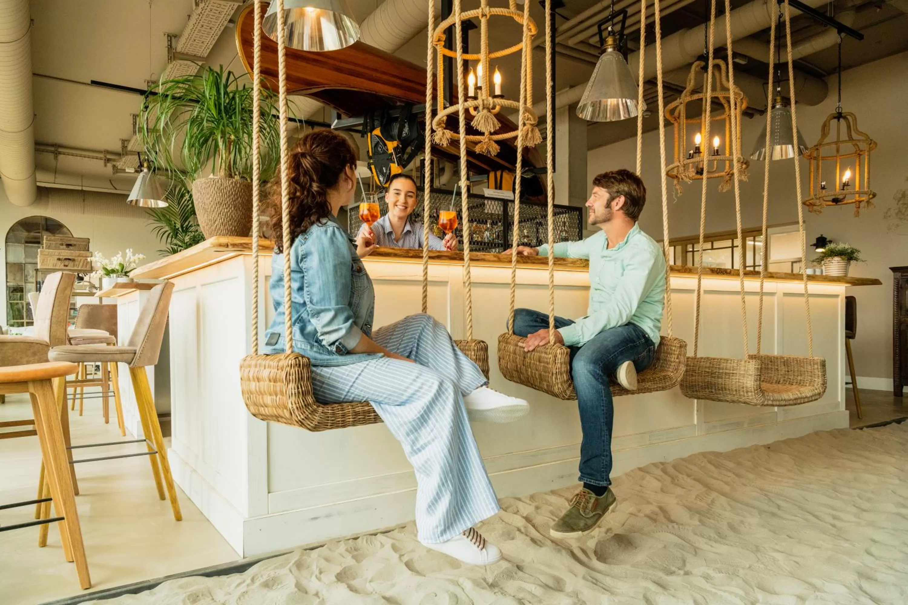 Lounge or bar in PAPA RHEIN - Hotel & Spa