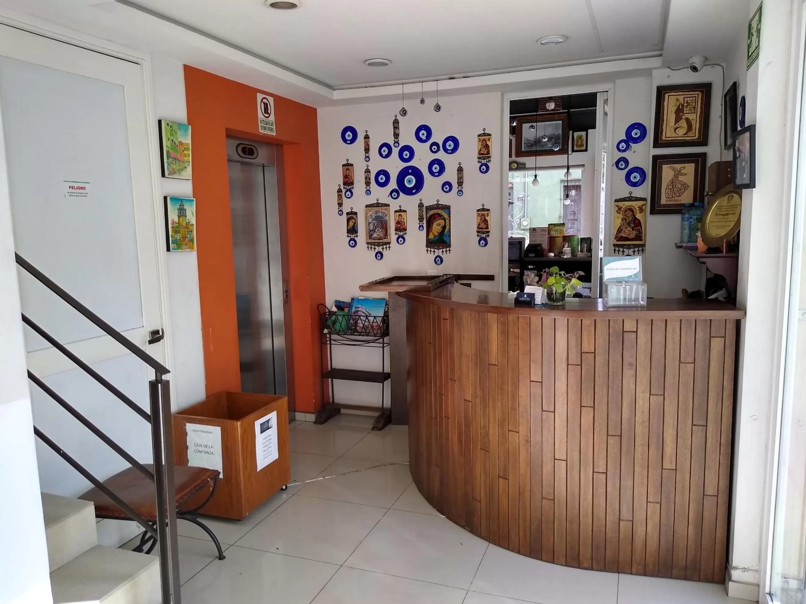 Lobby or reception in Suites Chapultepec