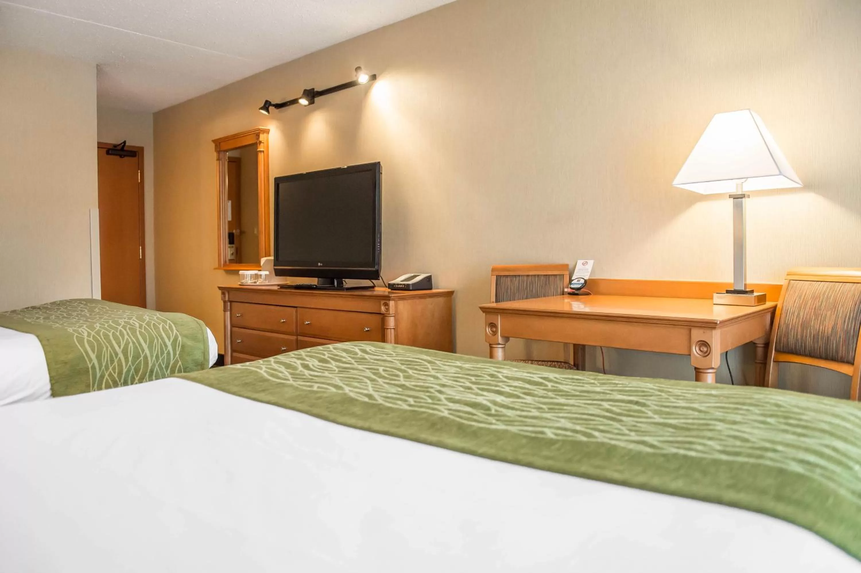 Queen Room with Two Queen Beds - Non-Smoking in Comfort Inn