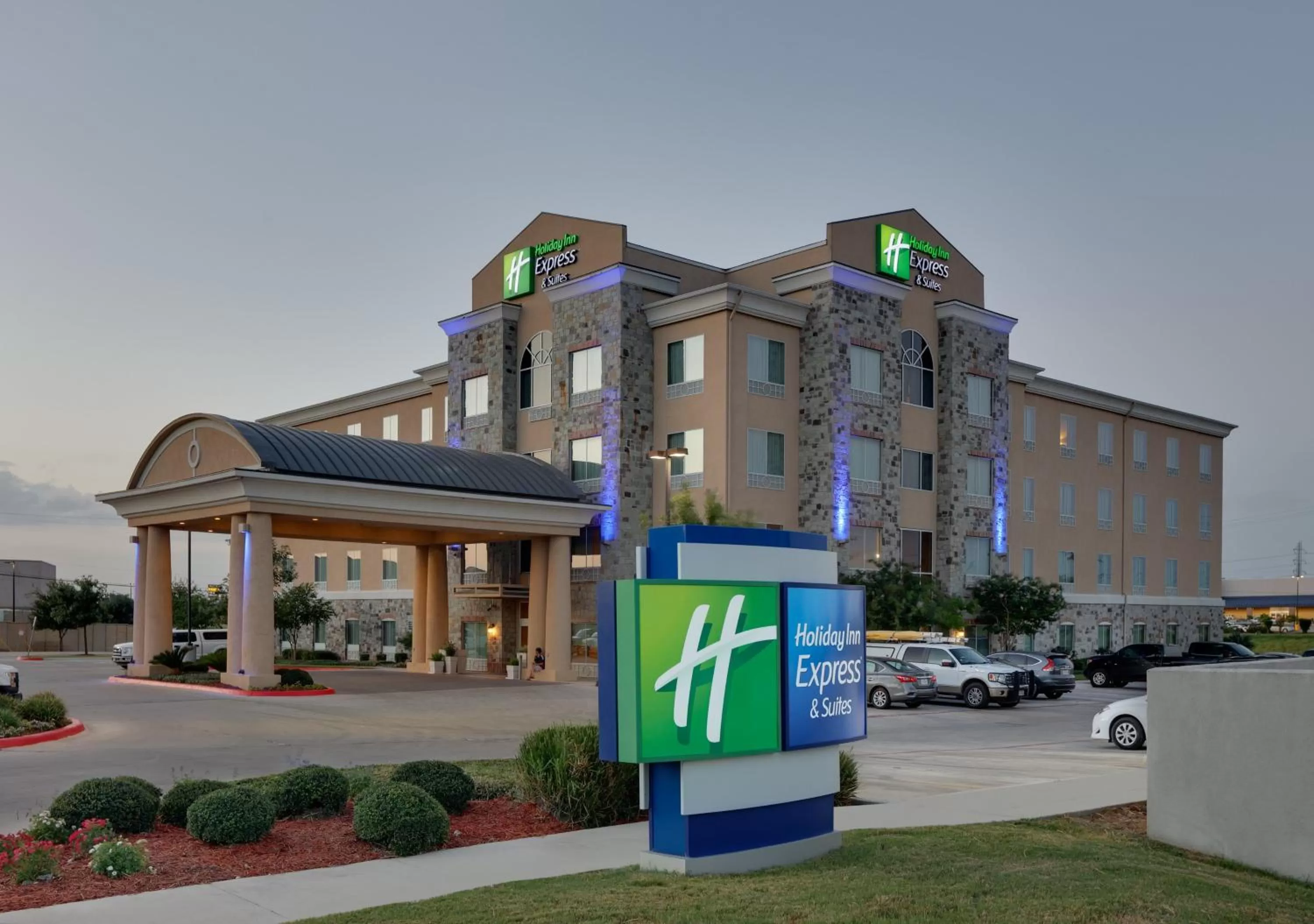 Property building in Holiday Inn Express & Suites San Antonio - Brooks City Base by IHG