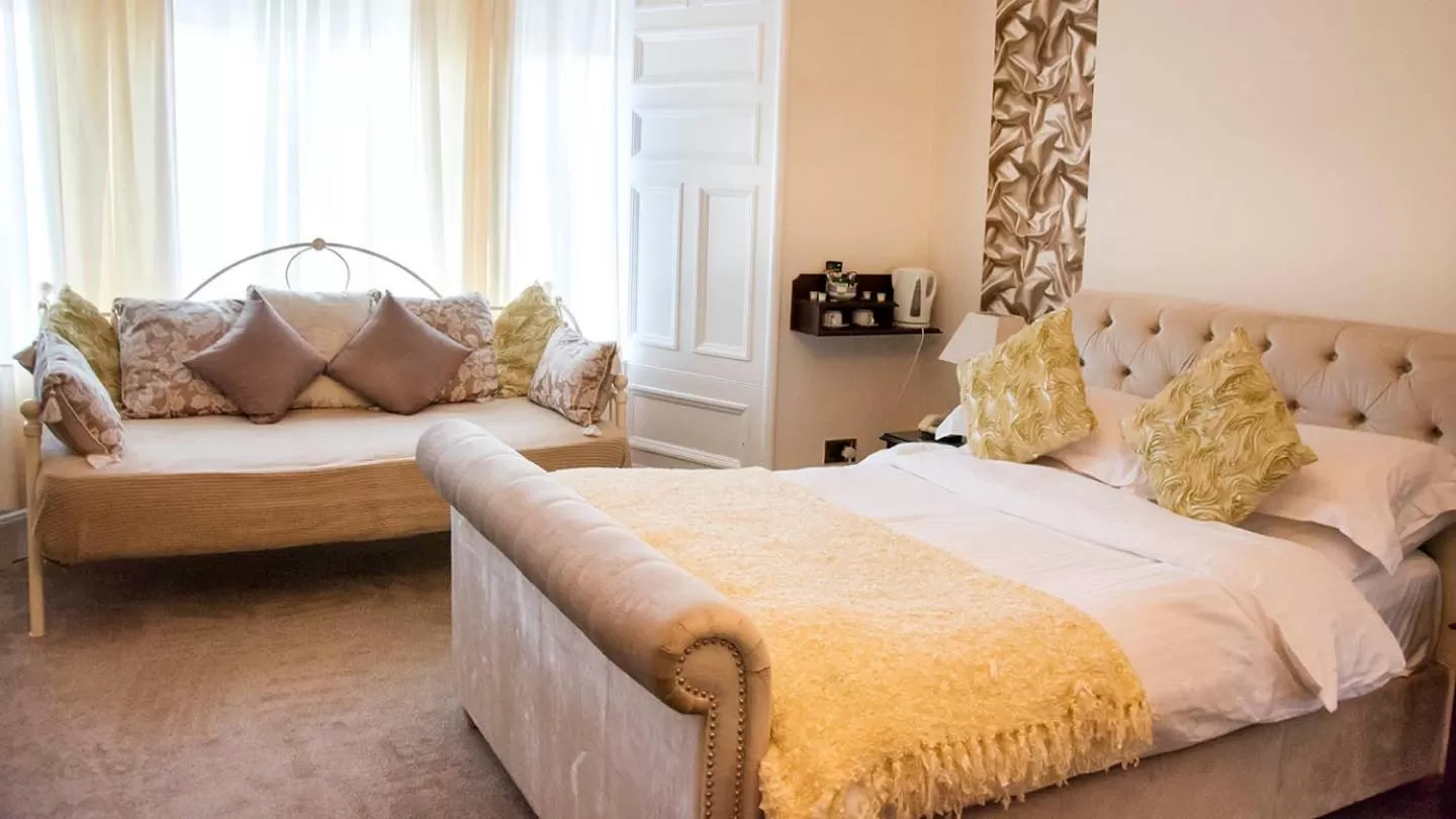 Executive Double Room in Avonbridge Hotel