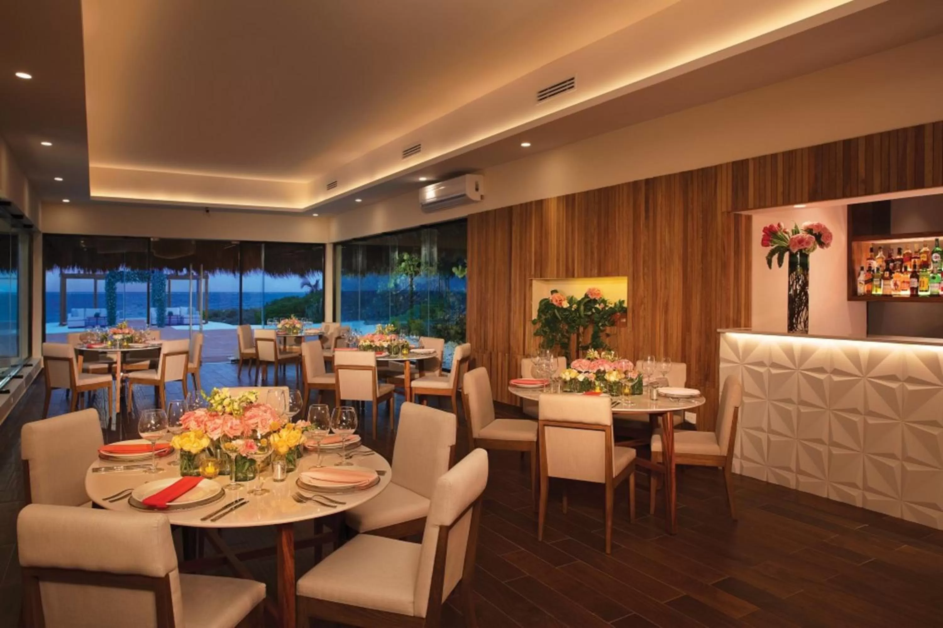 Banquet/Function facilities in Dreams Sapphire Resort & Spa