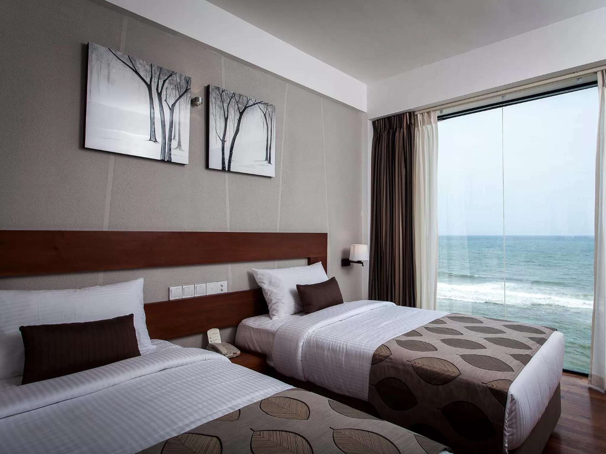 Bed in The Ocean Colombo - Guaranteed Sea View Rooms