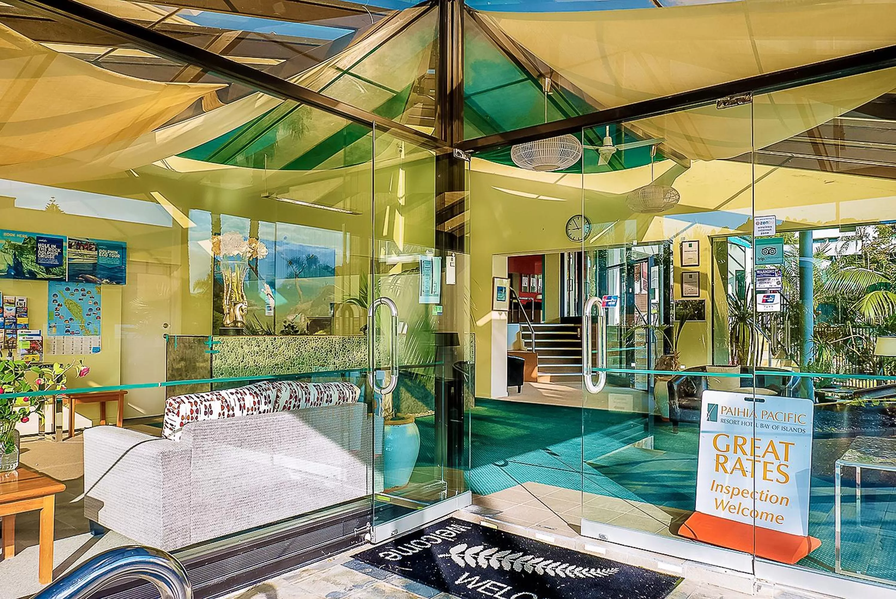 Facade/entrance in Paihia Pacific Resort Hotel