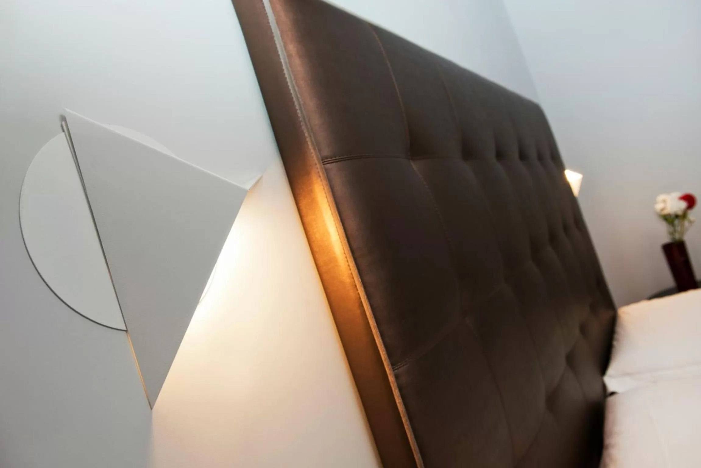 Decorative detail, Bed in Relais Forus Inn