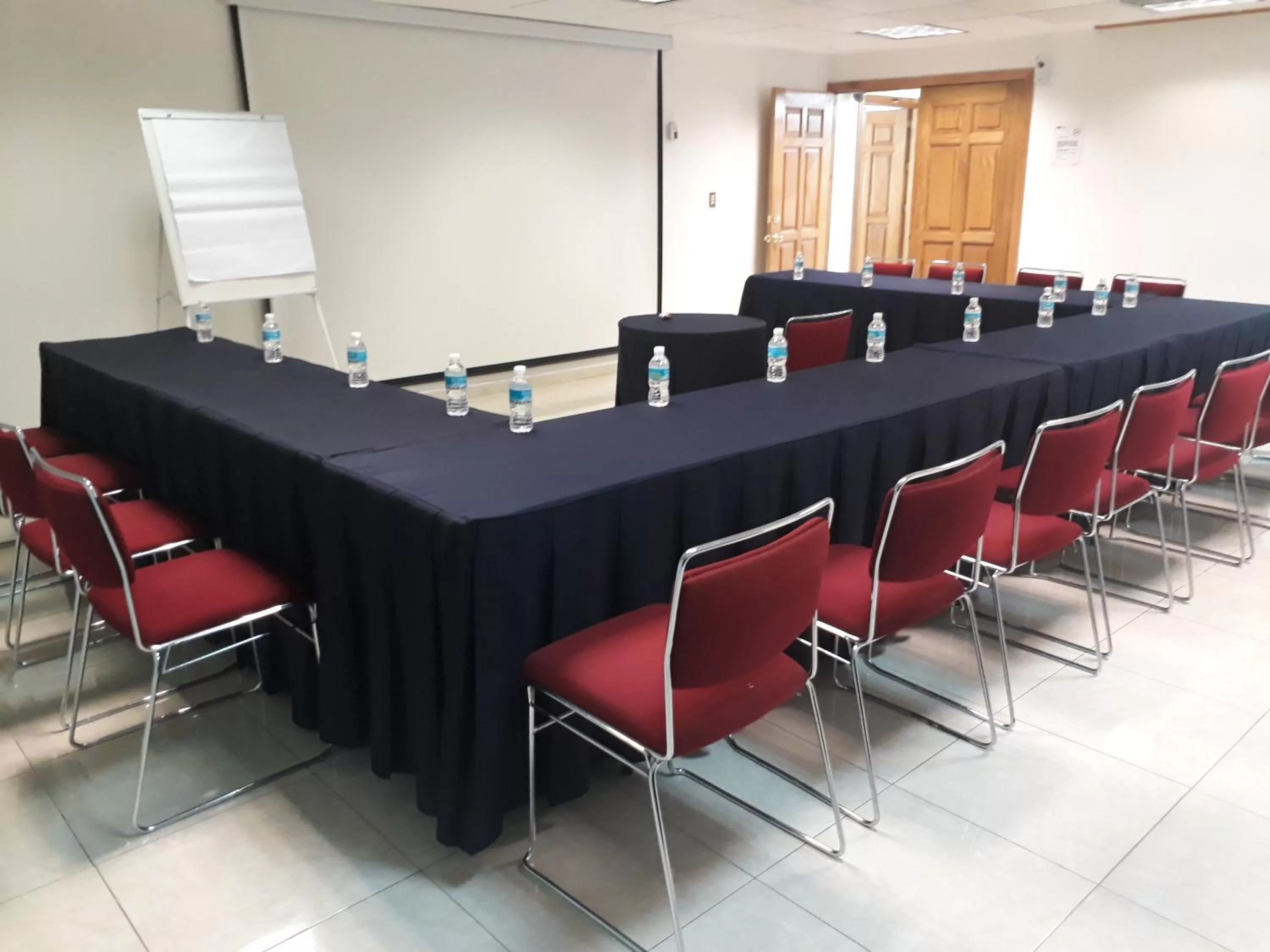 Business facilities in Hotel & Suites PF