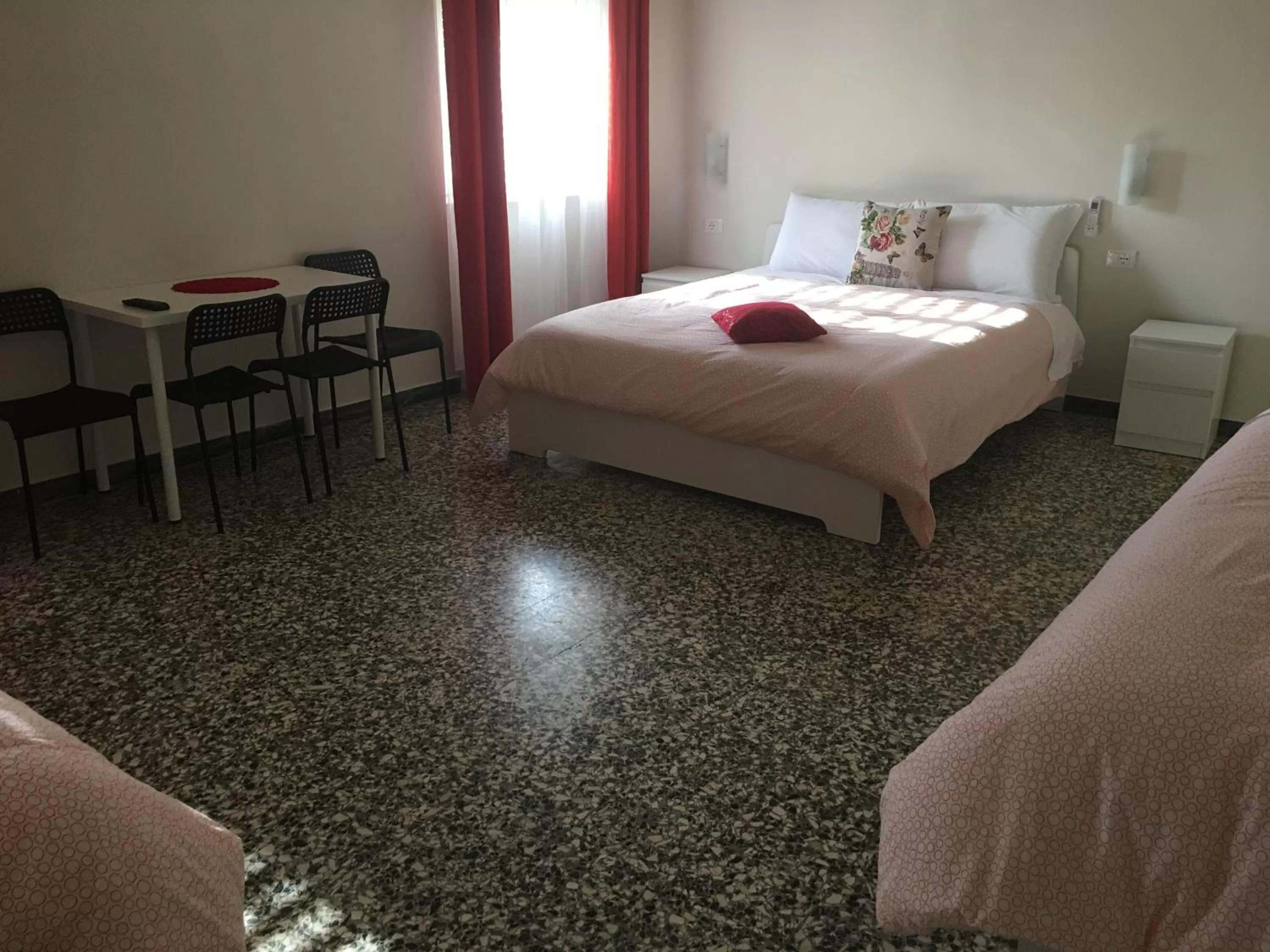 Balcony/Terrace, Bed in Aliante B&B