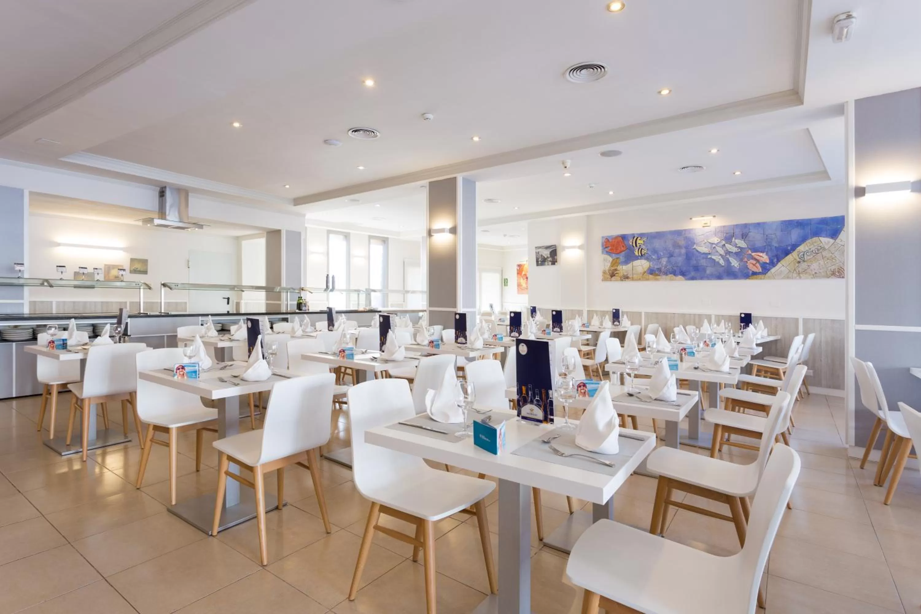 Dining area in Globales Tamaimo Tropical