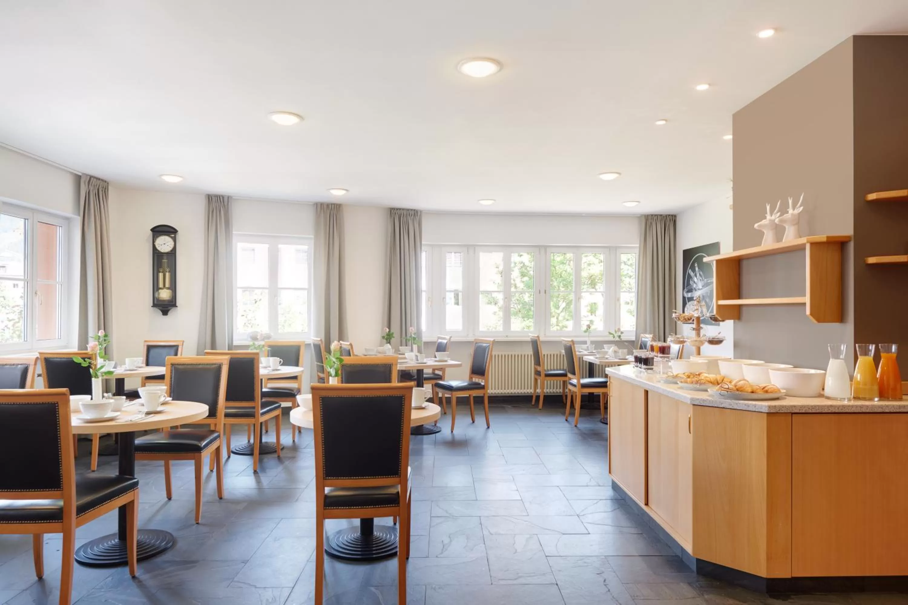 Restaurant/places to eat in Hotel Goldene Rose