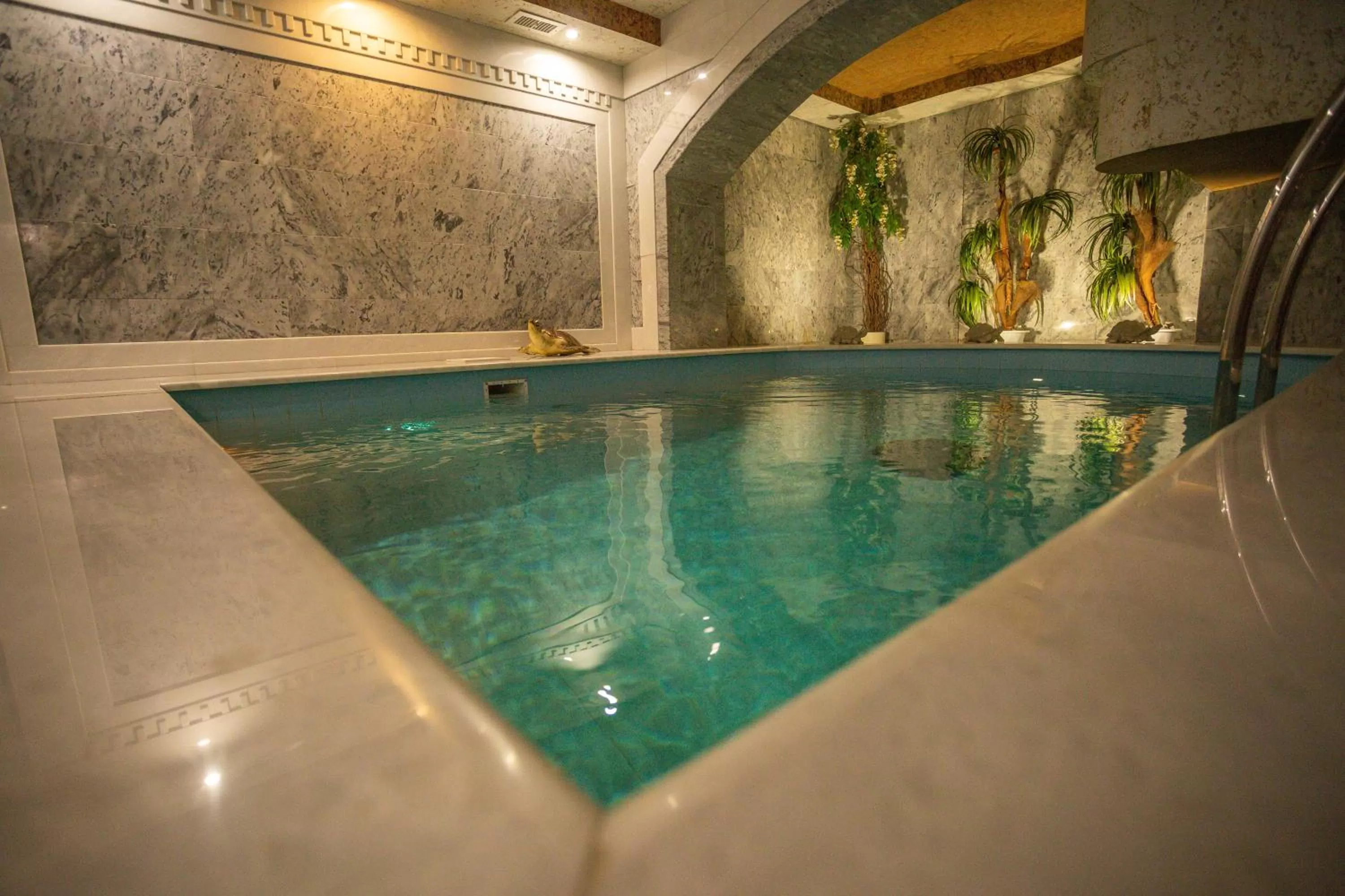 Property building in Hotel "Mandarin Clubhouse"