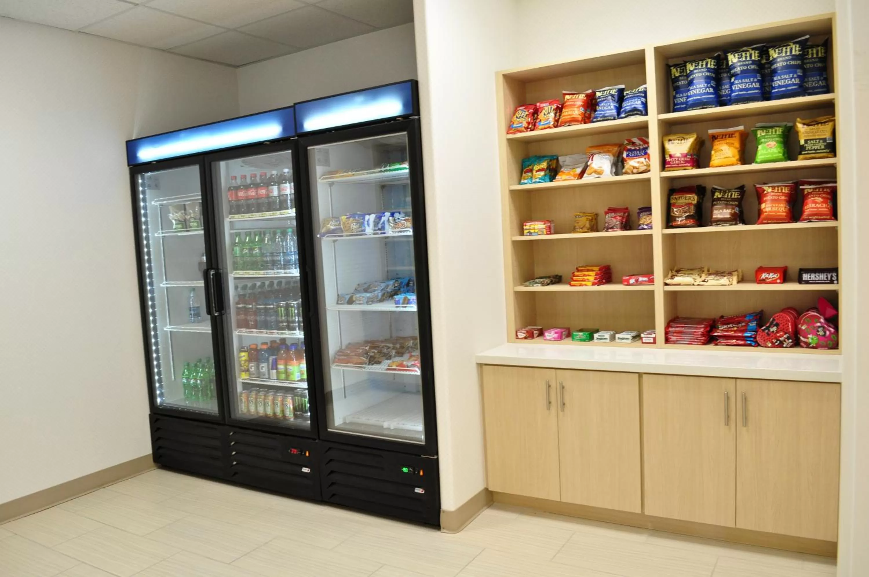 Lobby or reception in Holiday Inn Express & Suites Price by IHG