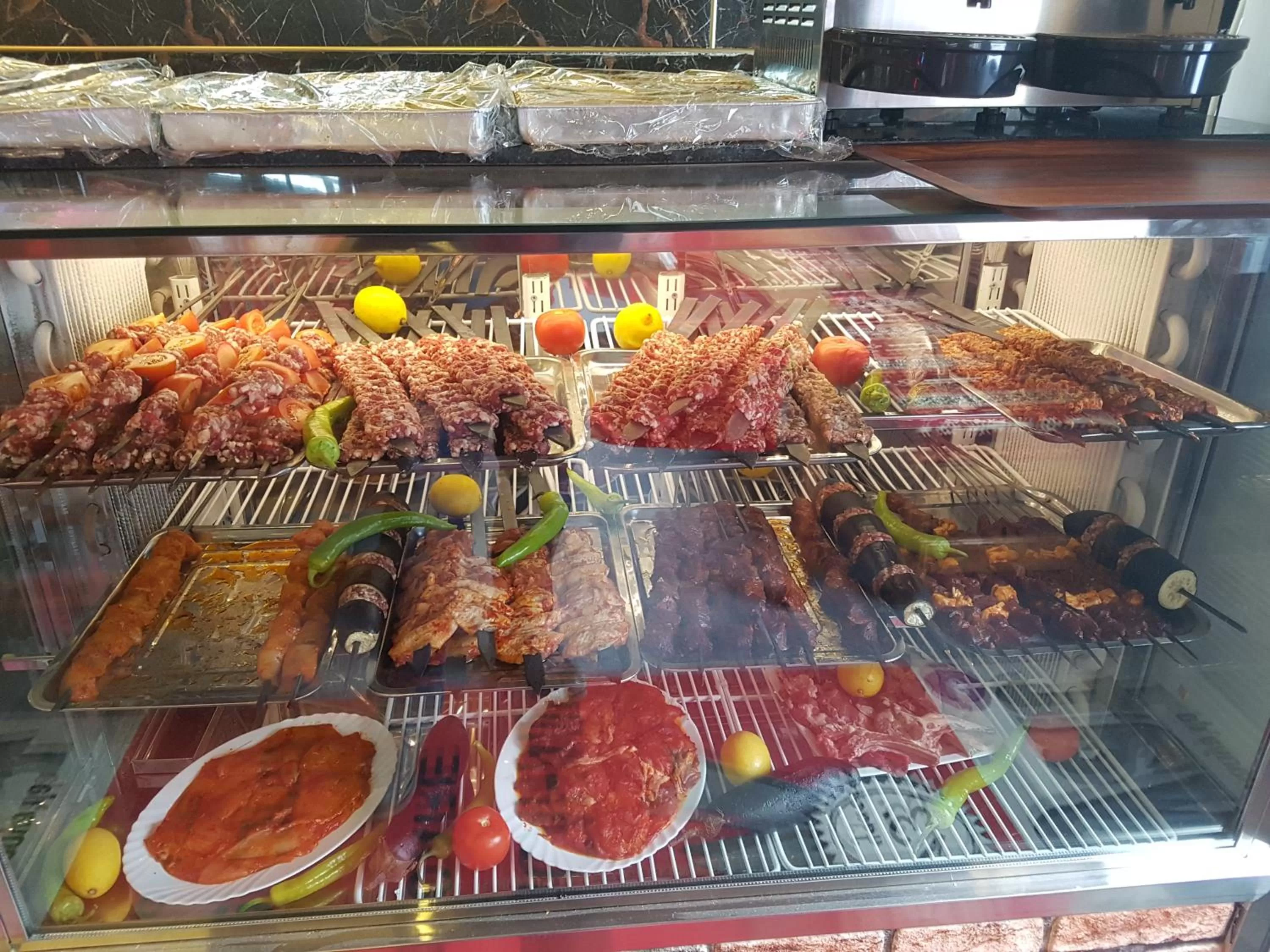 Restaurant/places to eat in Hotel Green Palace