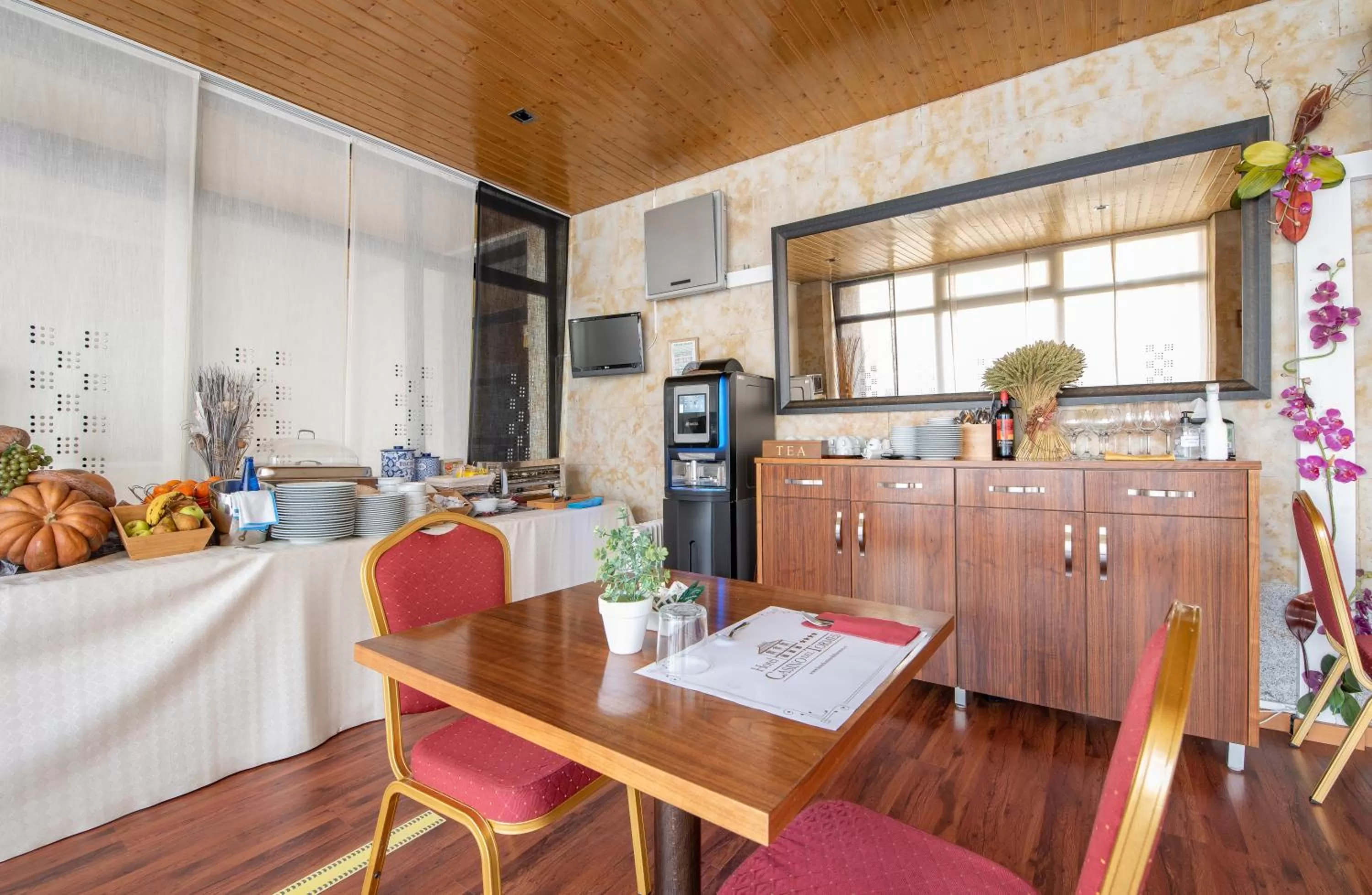 Breakfast in Hospedium Hotel Casino Del Tormes