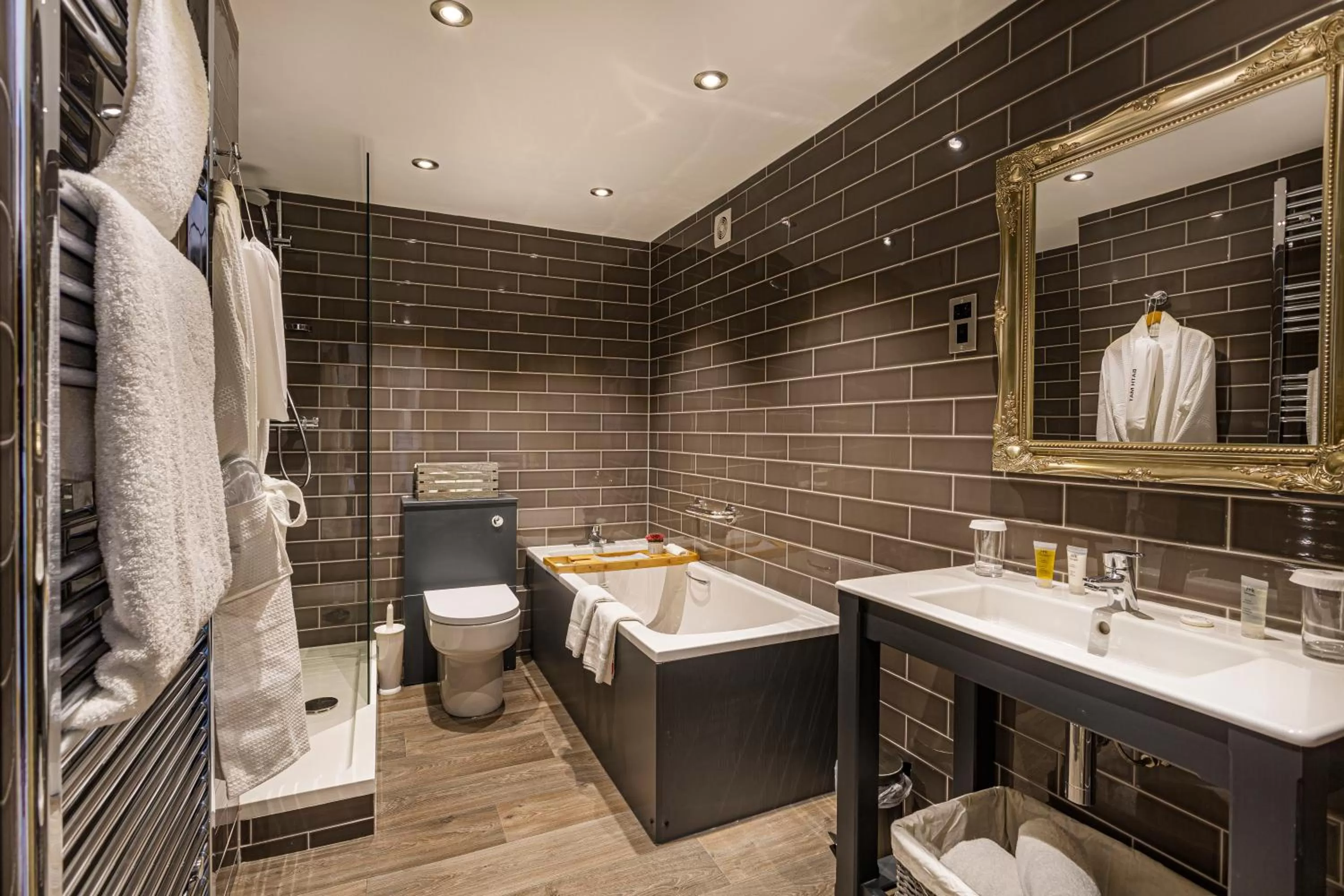 Bathroom in The Rutland Arms Hotel, Bakewell, Derbyshire - The Coaching Inn Group