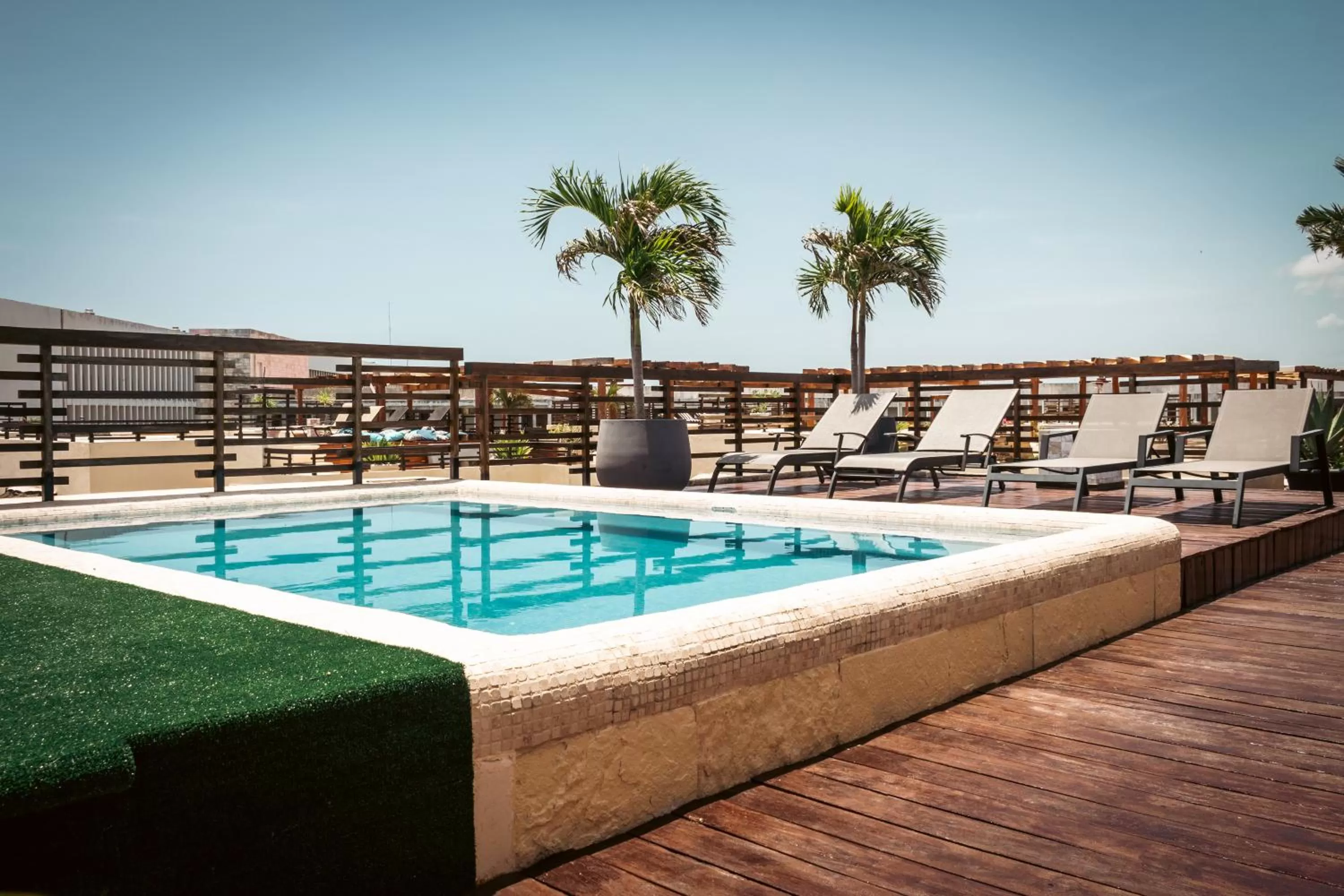 Swimming Pool in Aldea Thai