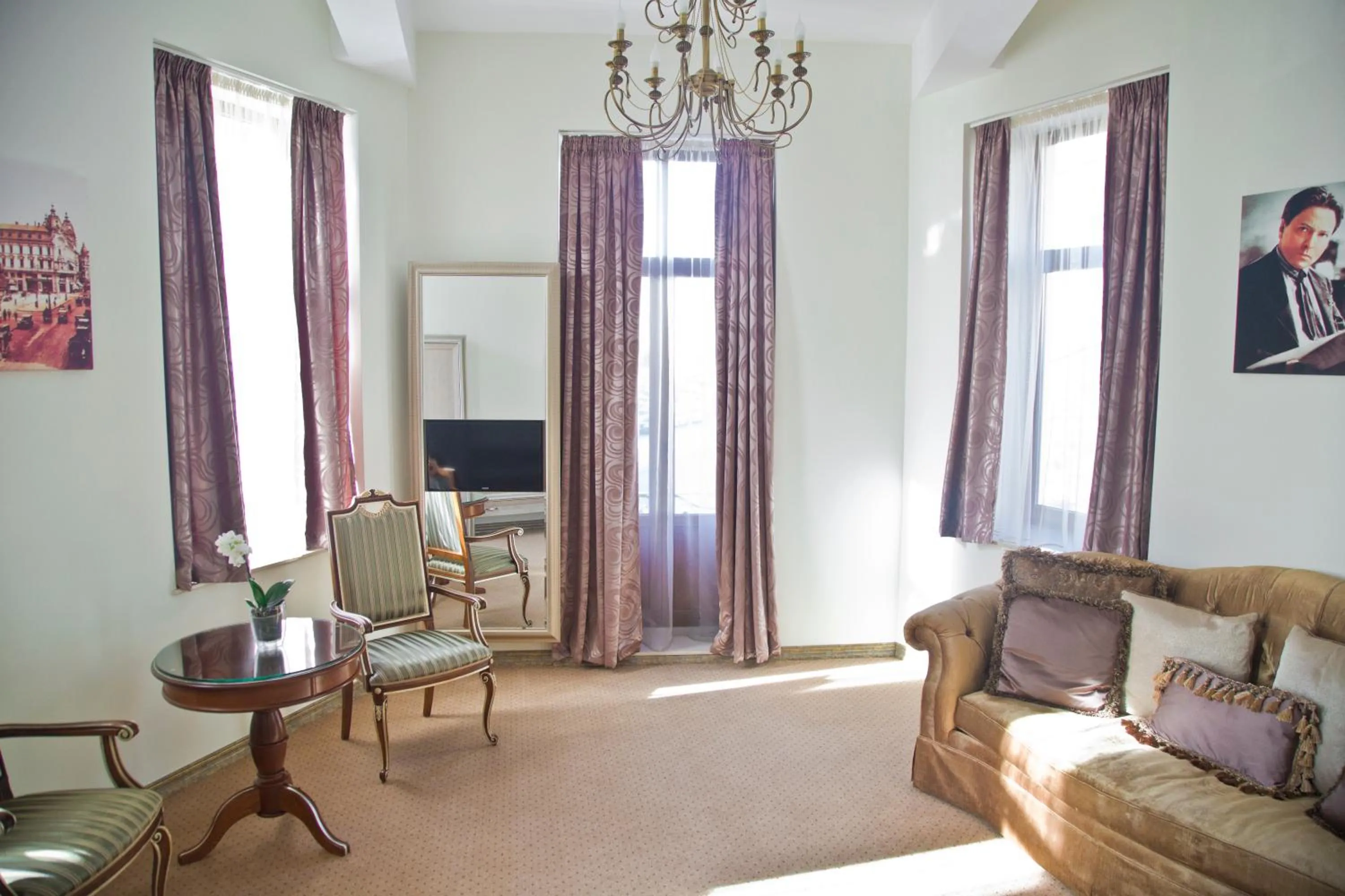 Day in Euro Hotel Grivita