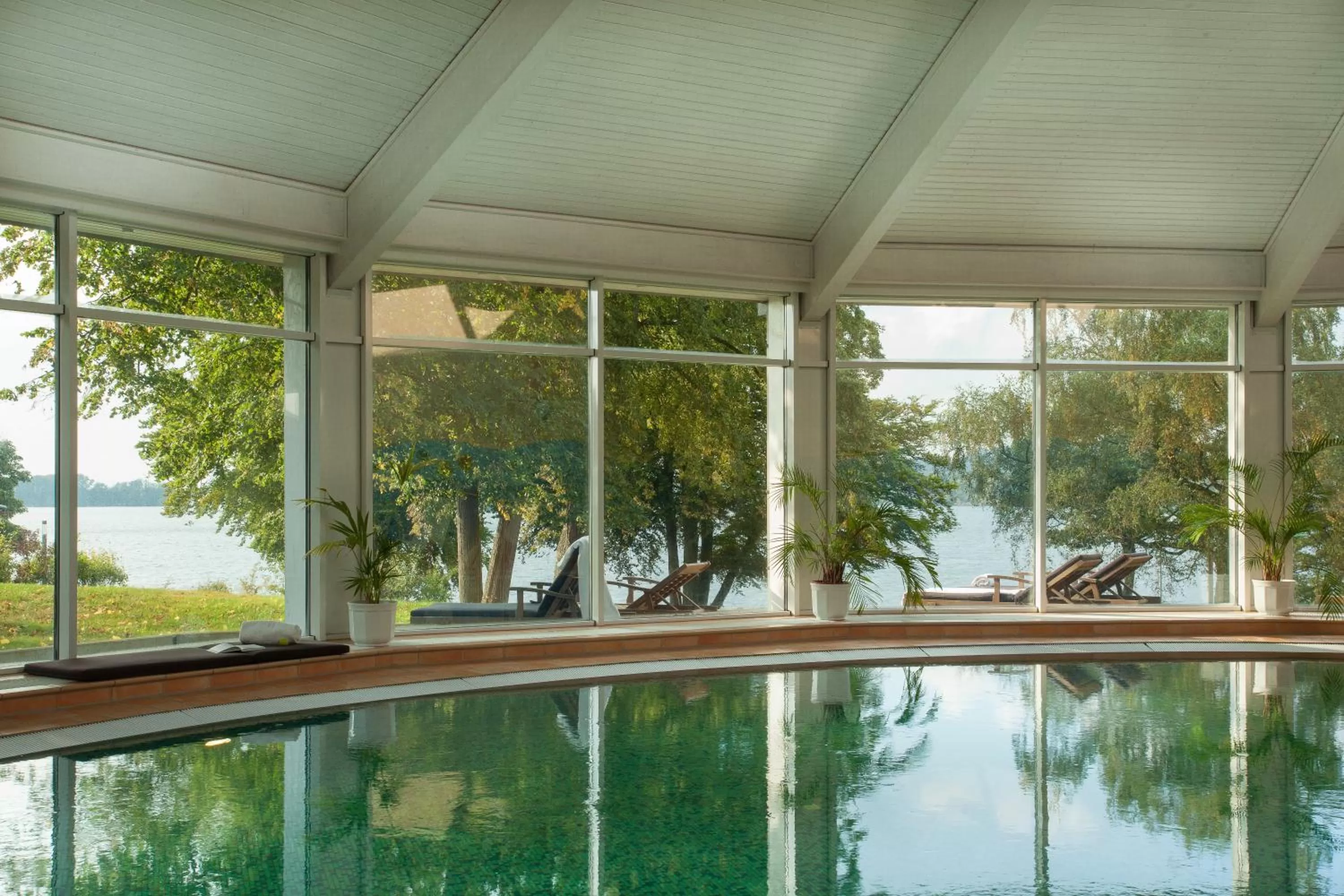 Swimming pool in Hotel Dieksee - Collection by Ligula