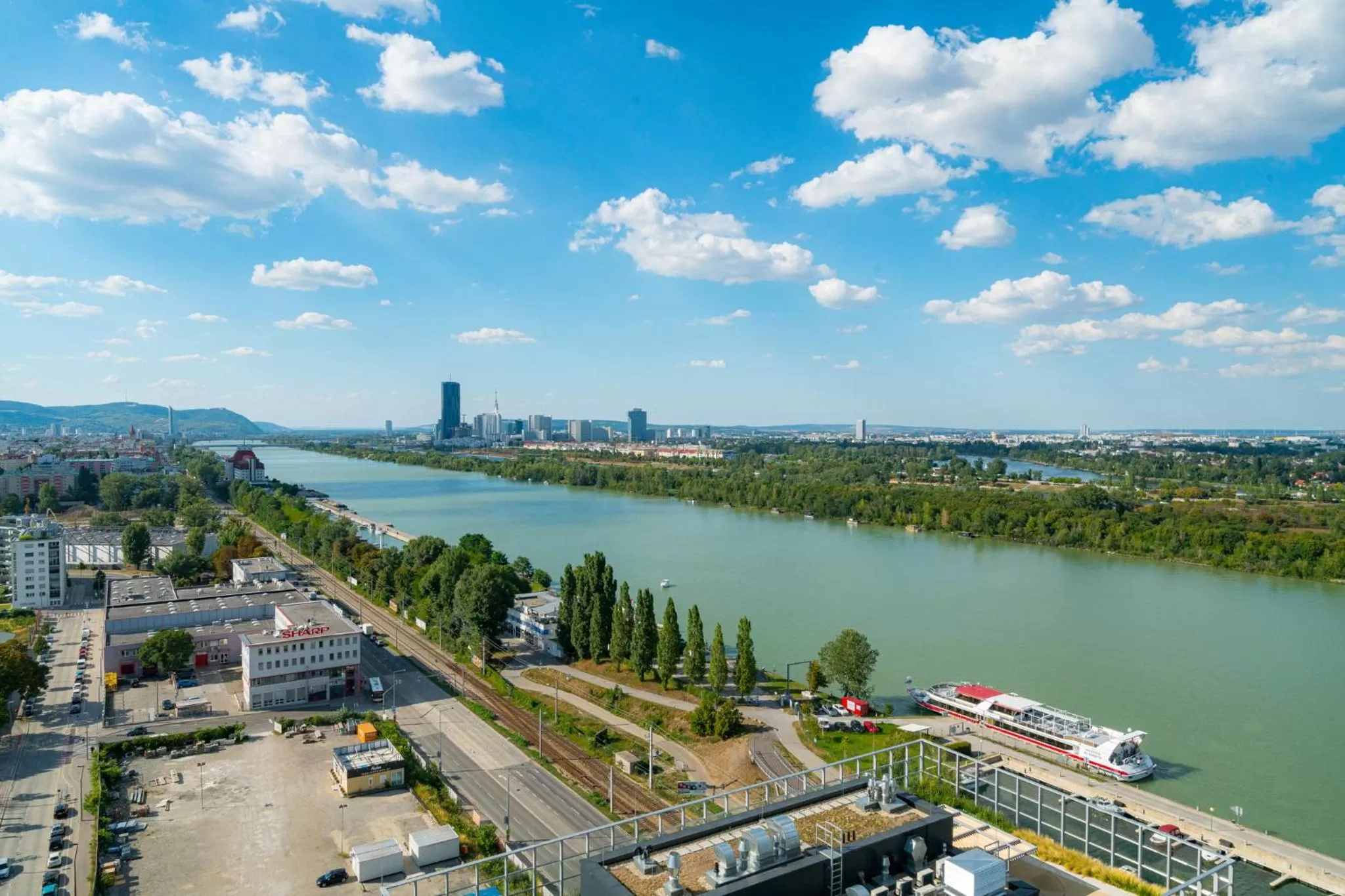 Vienna Residence, Marina Tower - Danube