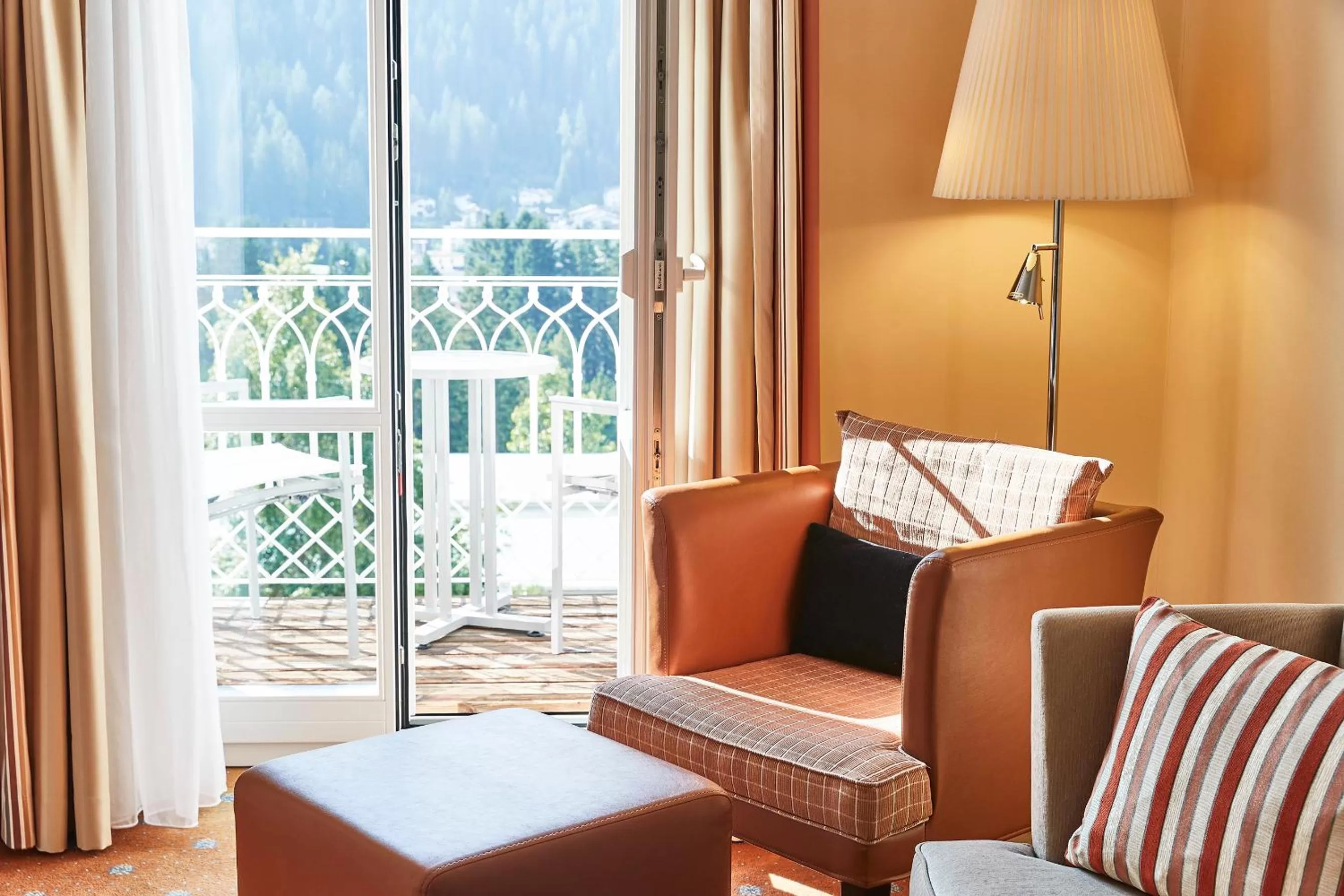 Seating area in Steigenberger Icon Grandhotel Belvédère