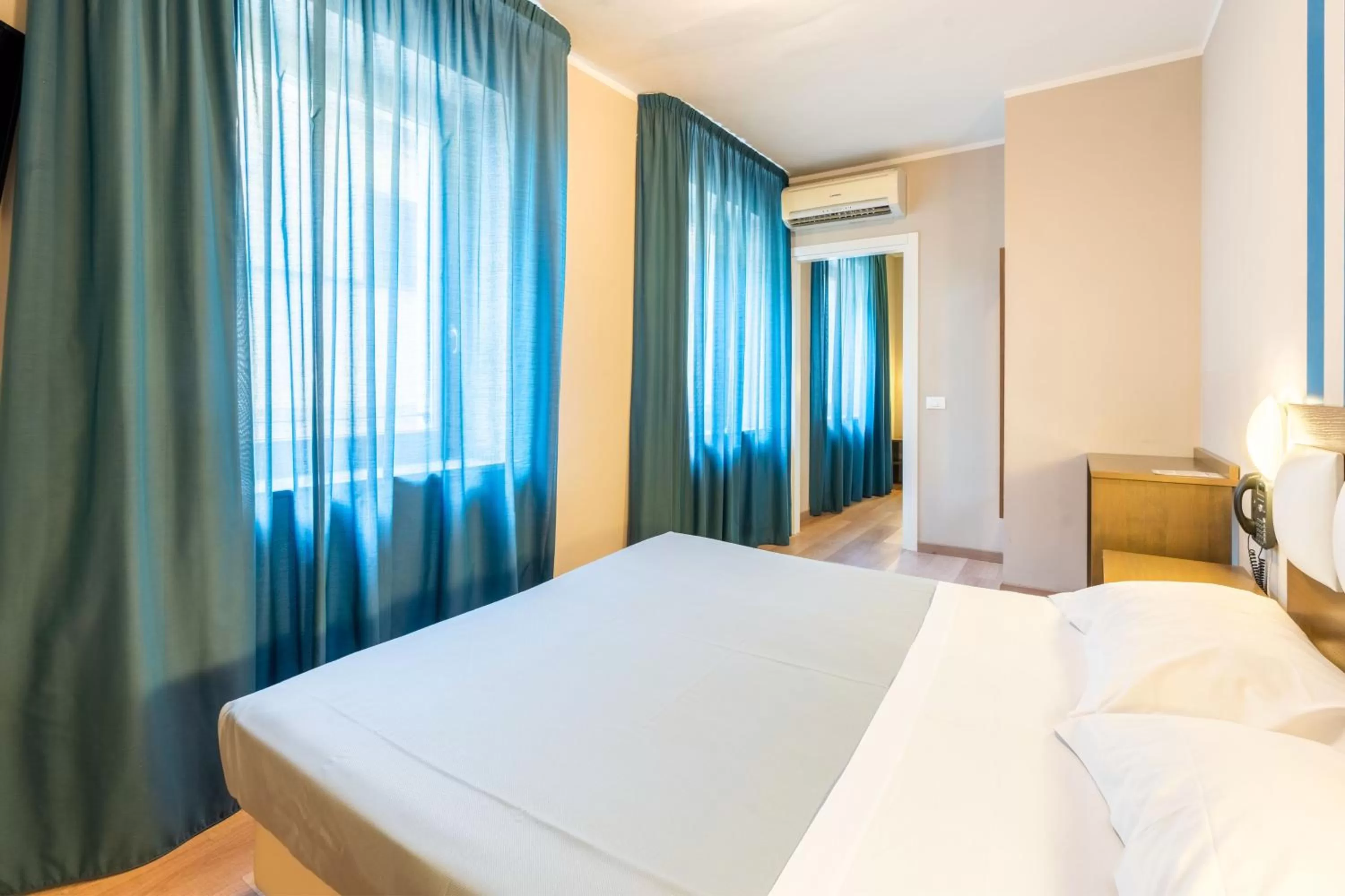 Bed in GG8 Hotel & Suite SPA