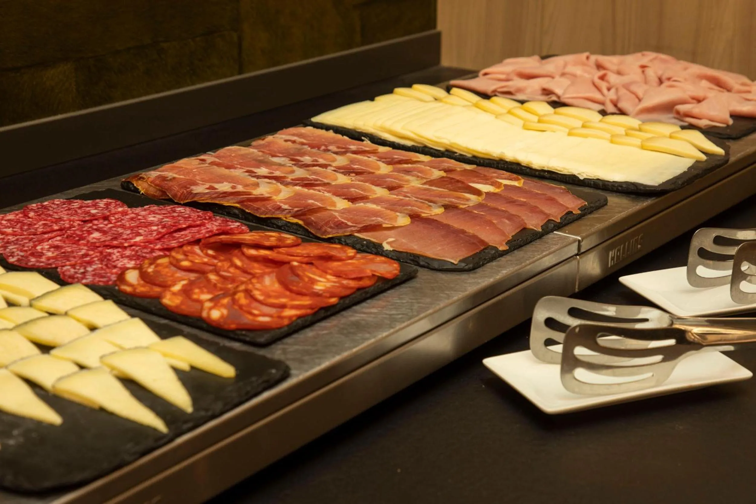 Buffet breakfast in Hotel Lux Santiago