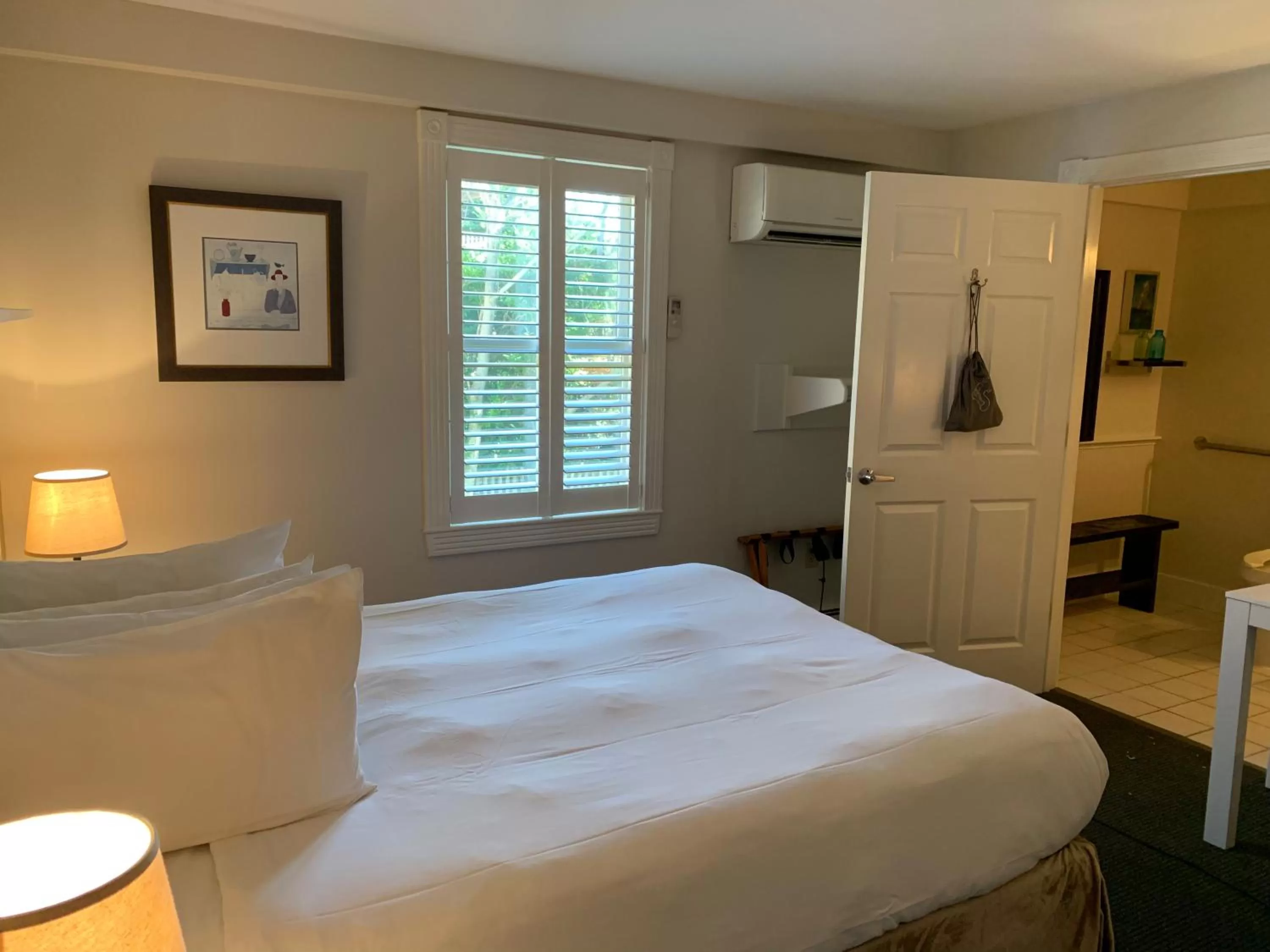 Bedroom, Bed in Pilgrim House