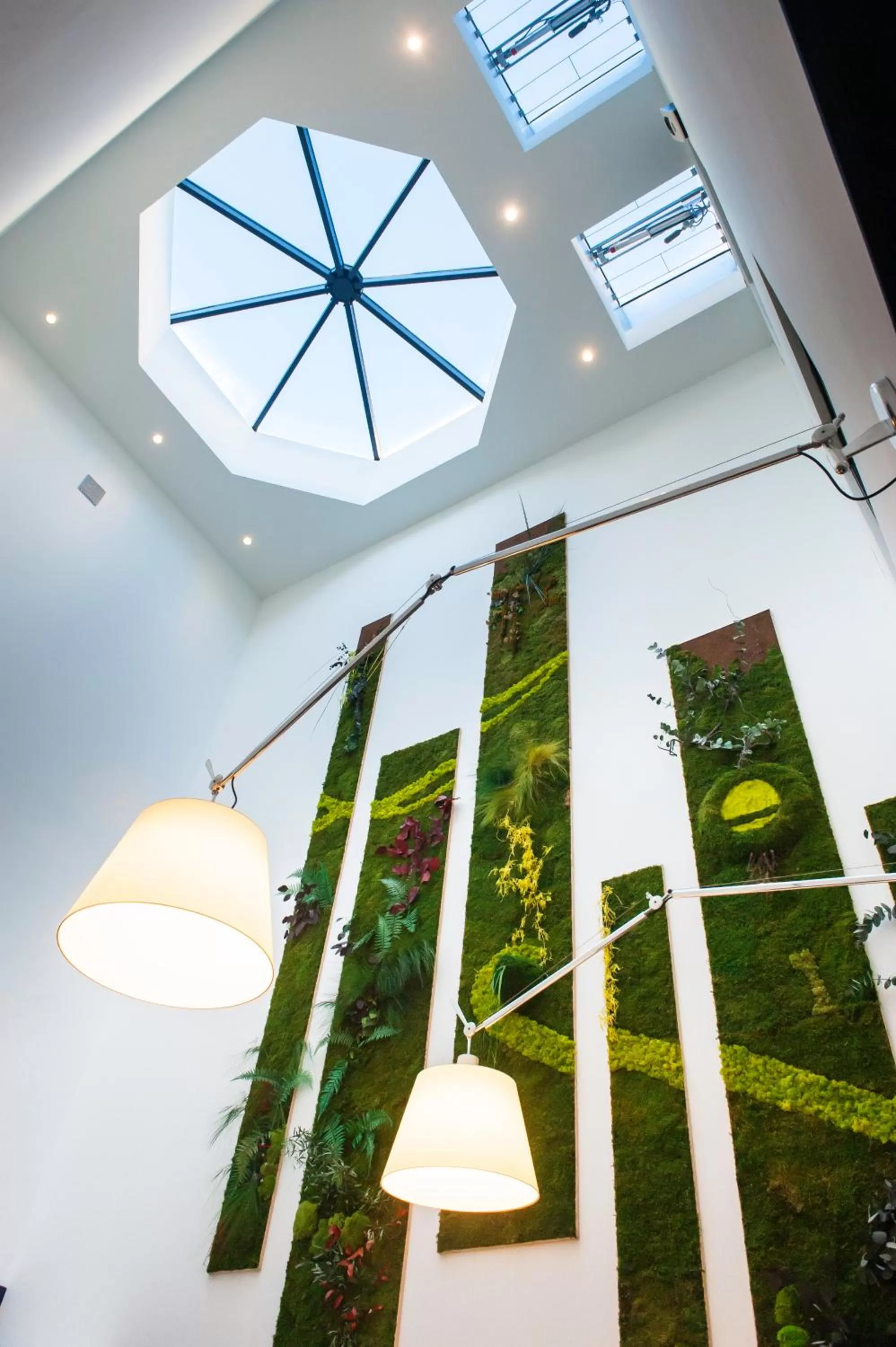 Decorative detail in Ibis Budget Château-Thierry