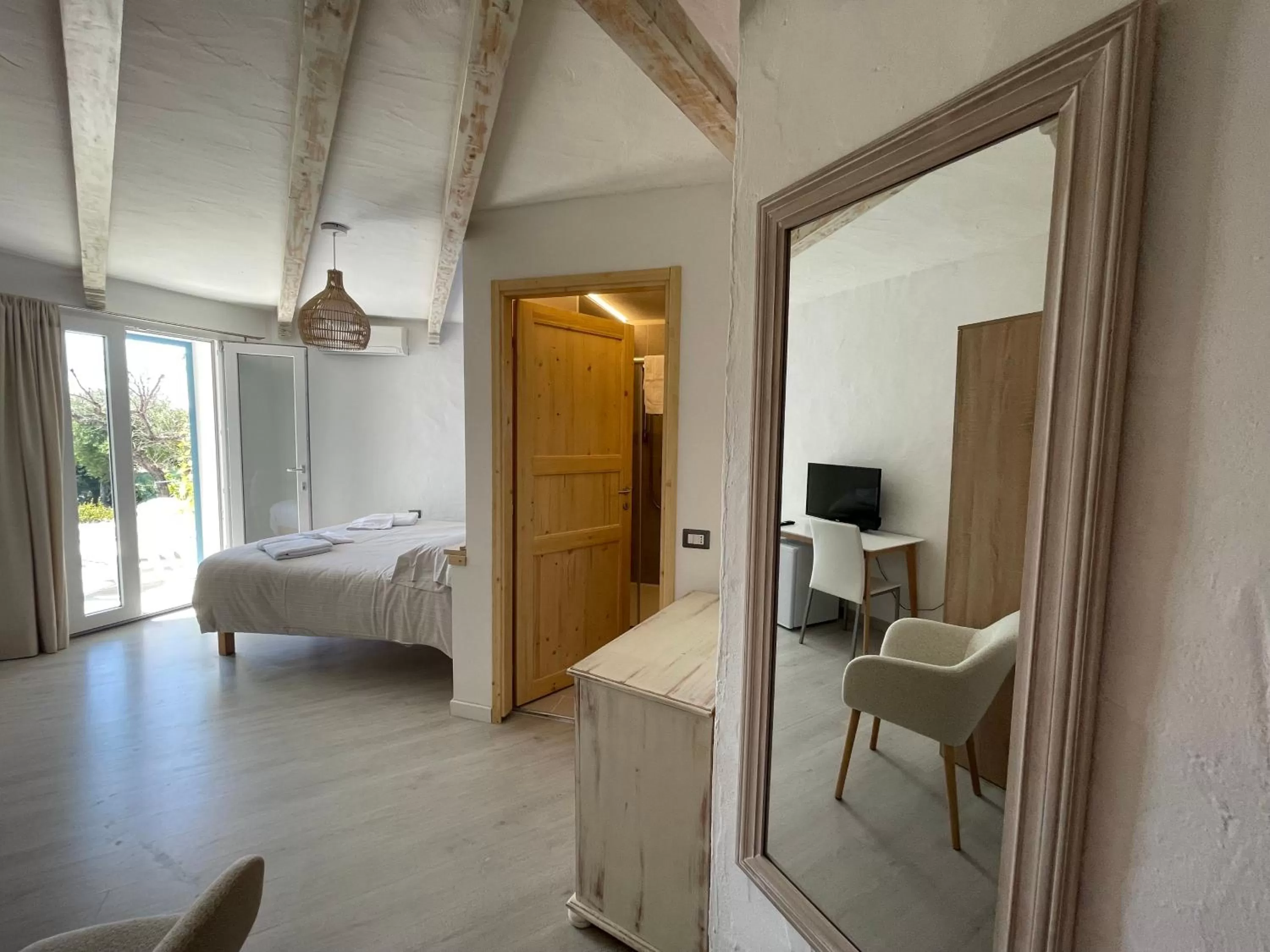 Bedroom, Bed in Domus de Diana