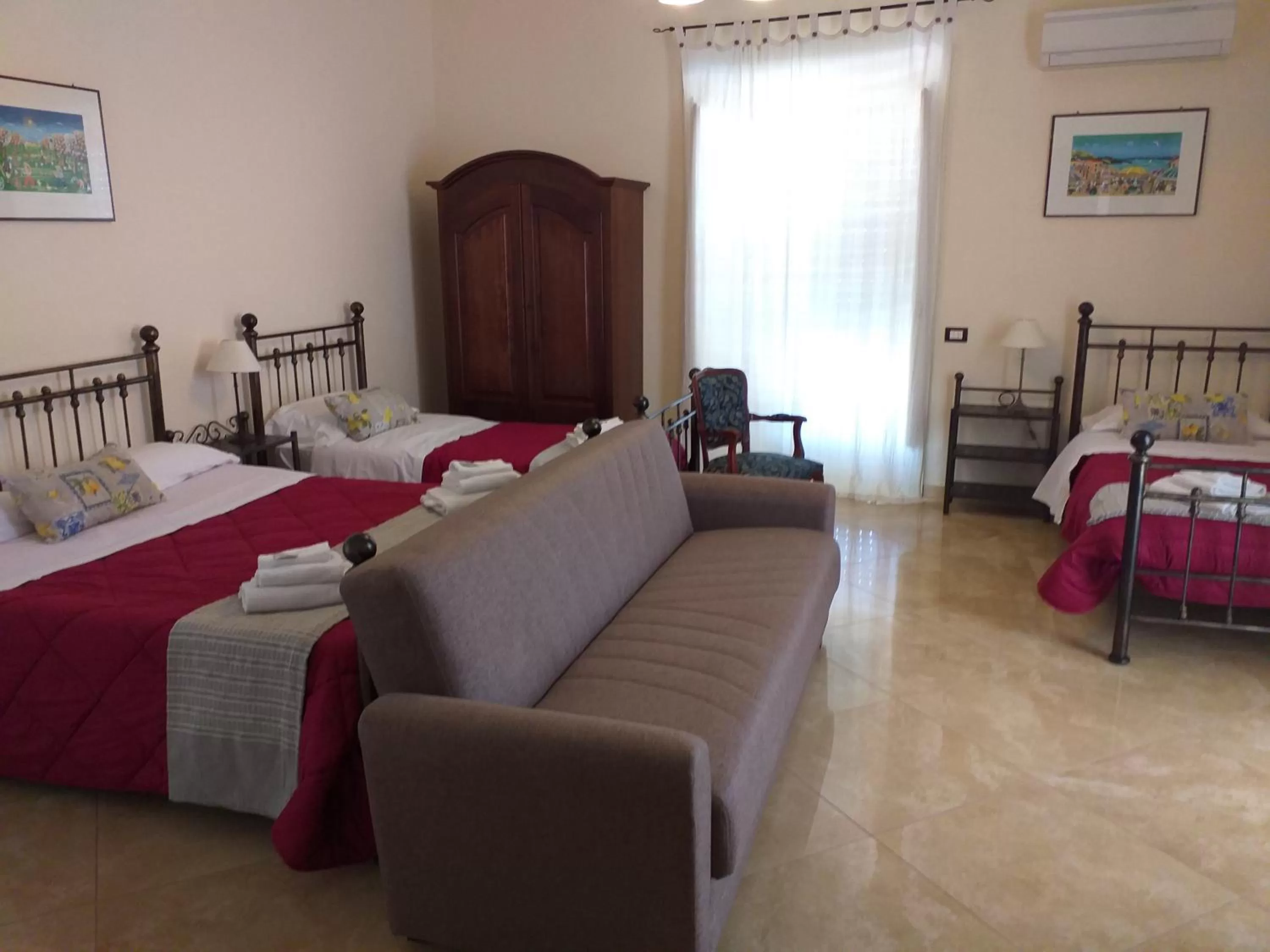 Bedroom in B&B Batarà - "La Terrazza del Centro"