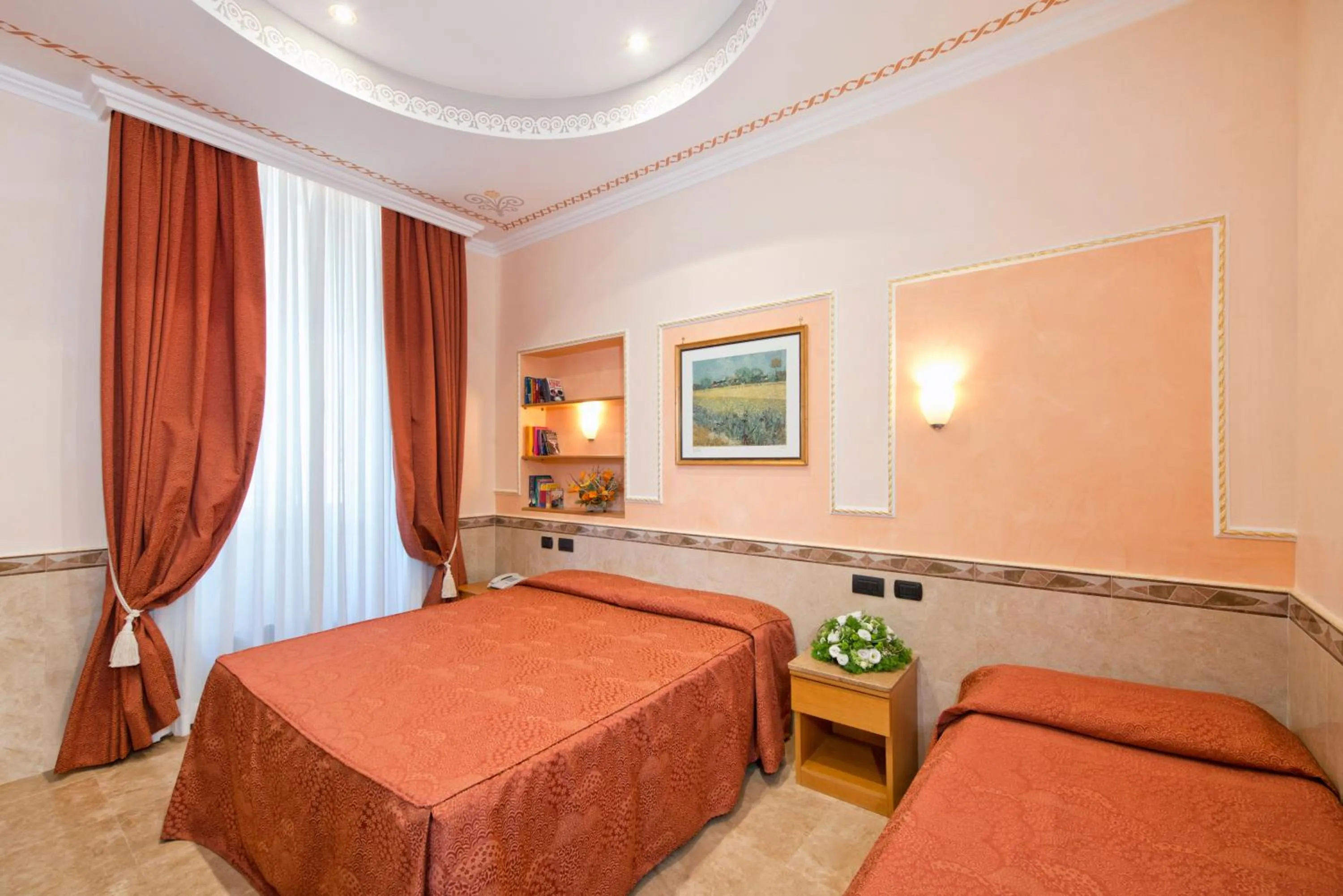 Photo of the whole room, Bed in Hotel Marco Polo Rome