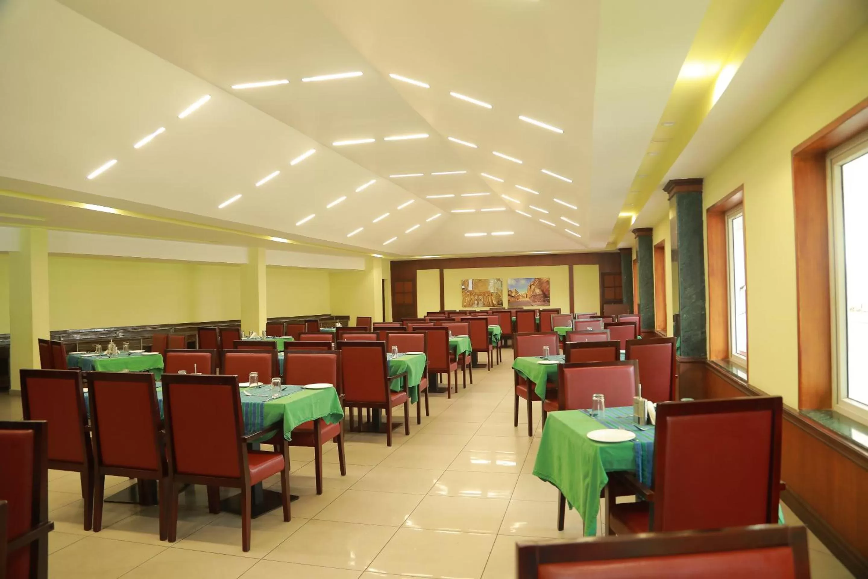 Restaurant/places to eat in Eastend Munnar