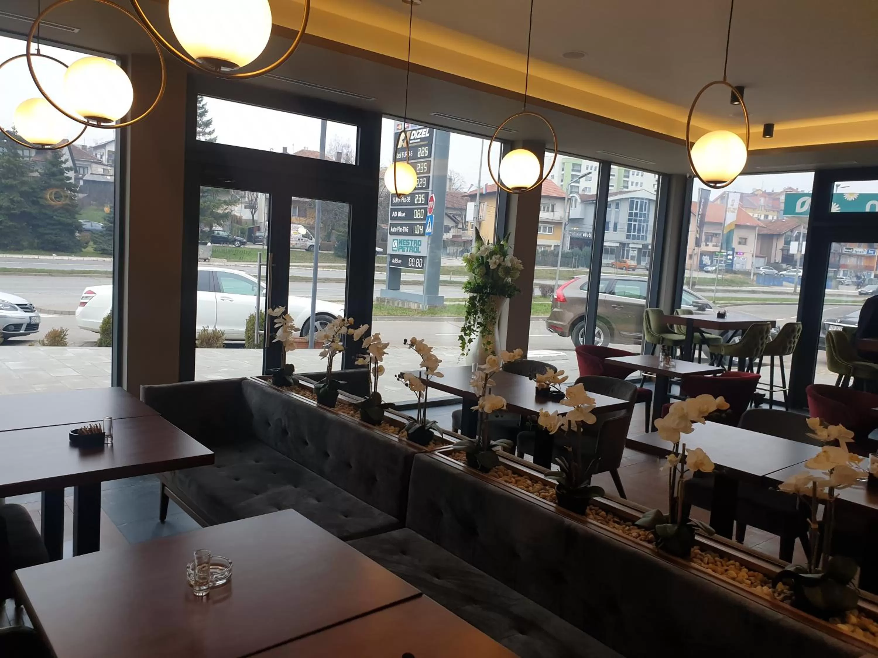 Restaurant/places to eat in Boutique Hotel St Georgije