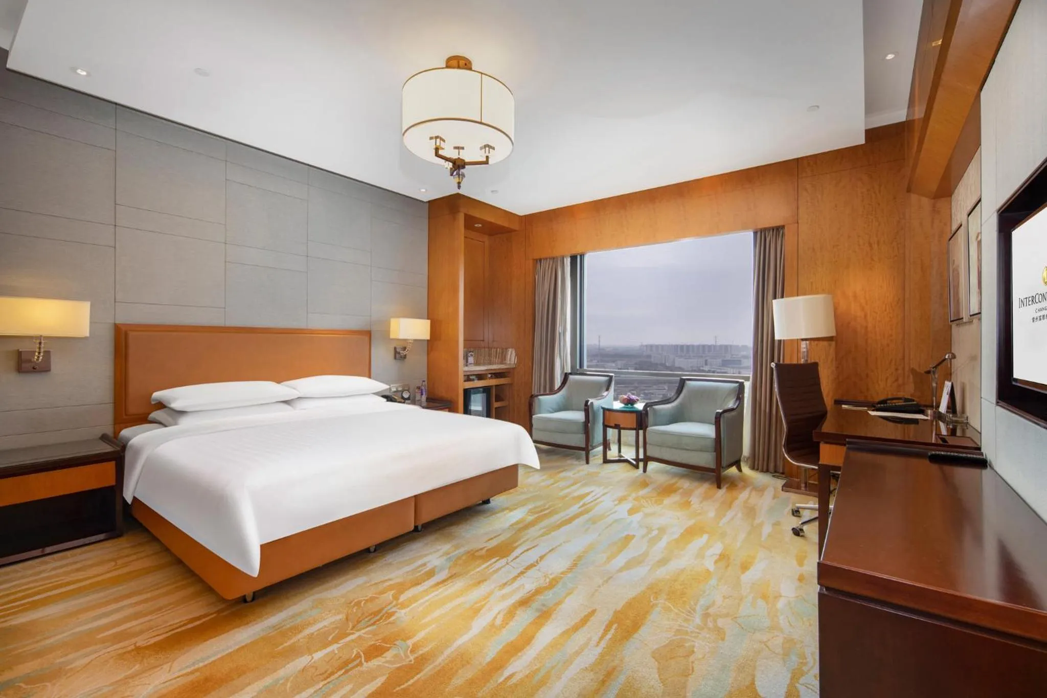 Photo of the whole room, Bed in InterContinental Changzhou by IHG