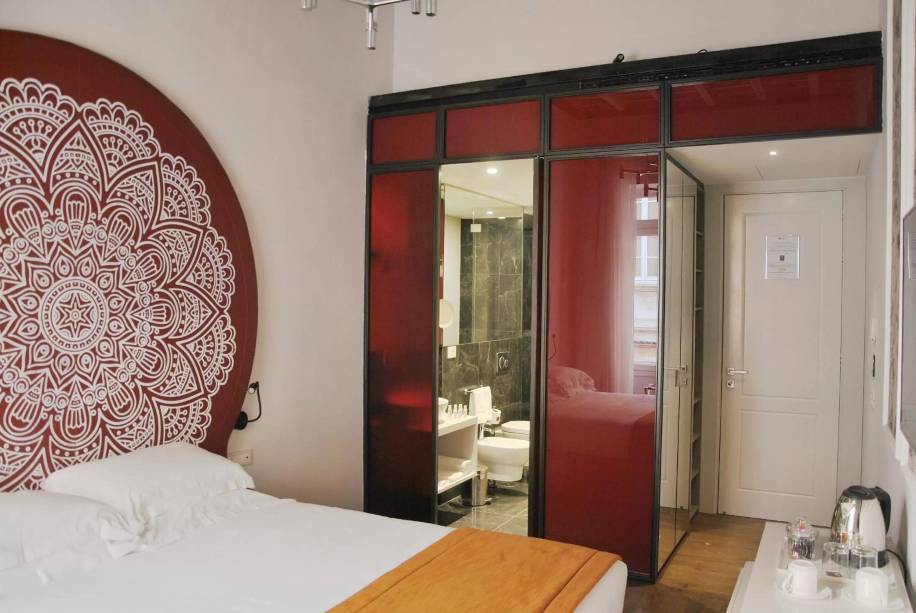 Small Double Room in Boutique Centrale Palace Hotel