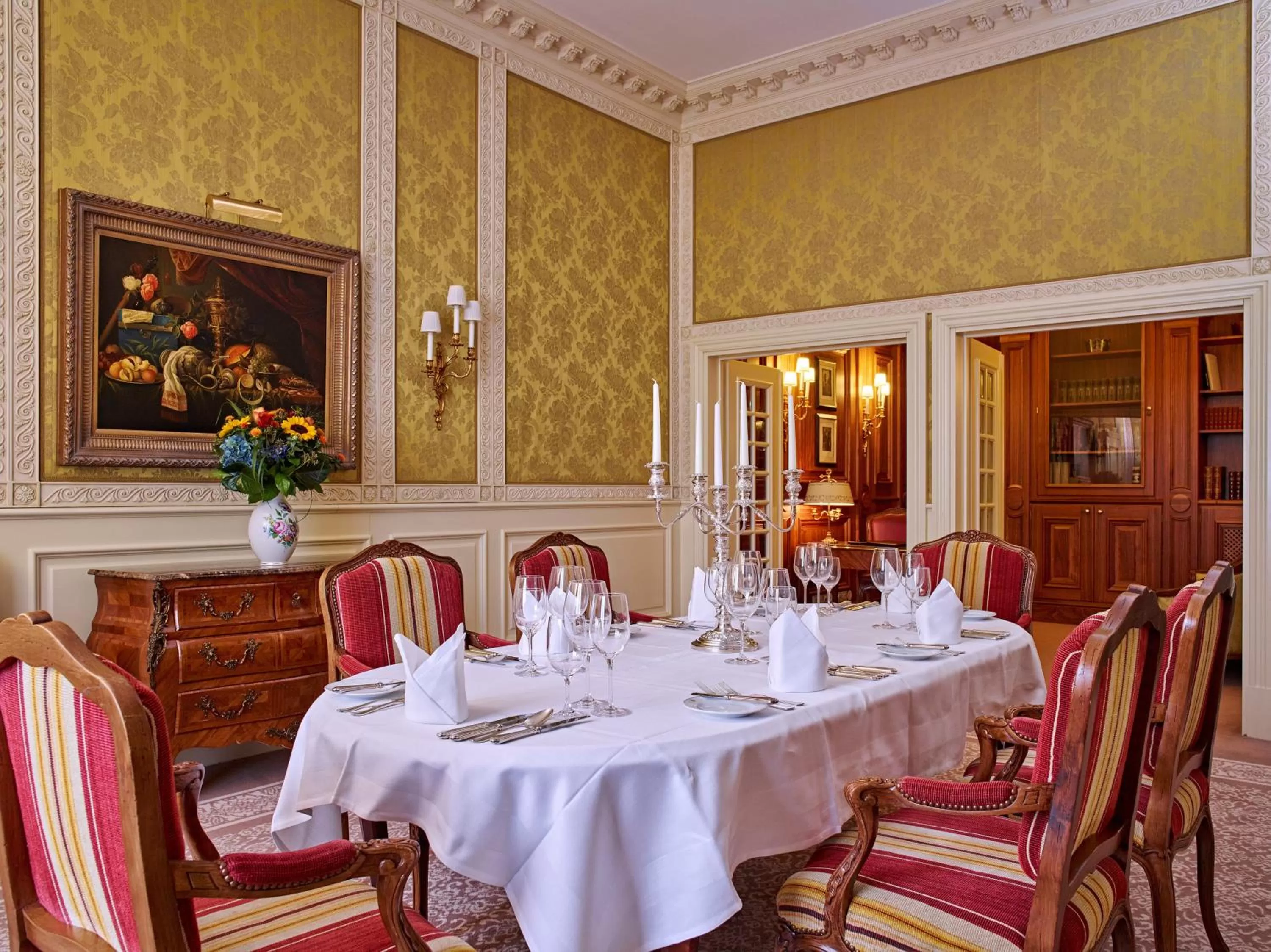 Bedroom in Grand Hotel Wien