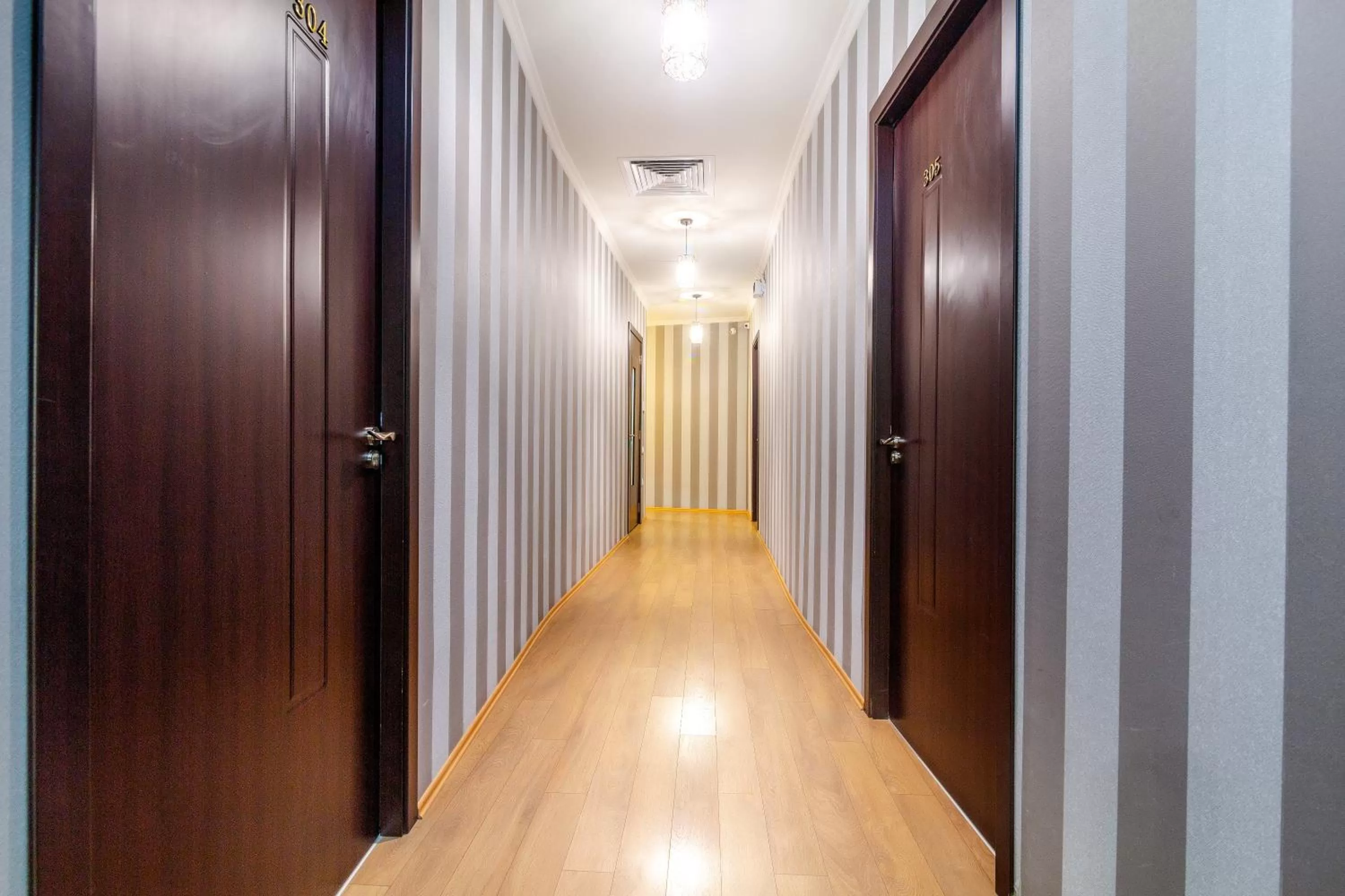 Property building in Hotel Marlyn