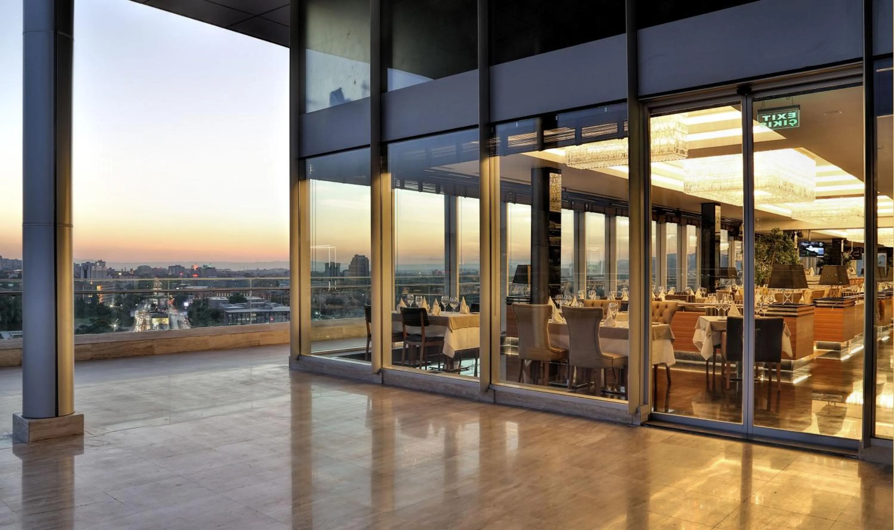 Restaurant/places to eat in Latanya Hotel Ankara