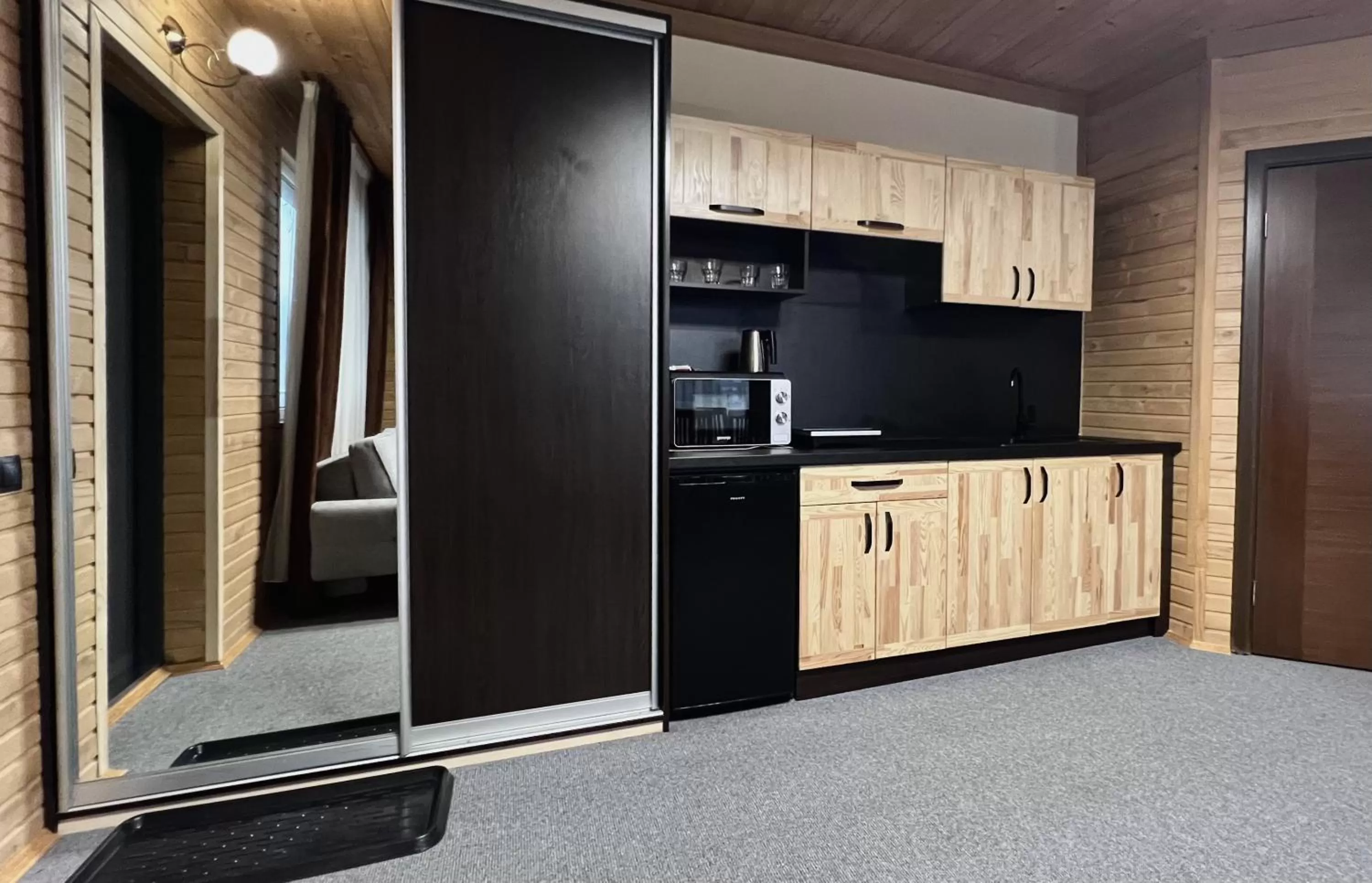 Kitchen or kitchenette in Wellland Hotel