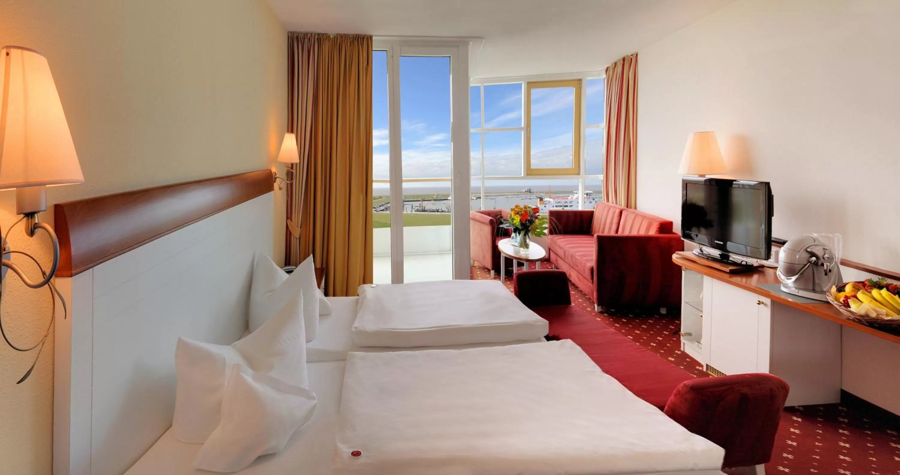 Photo of the whole room, Bed in Hotel Fährhaus