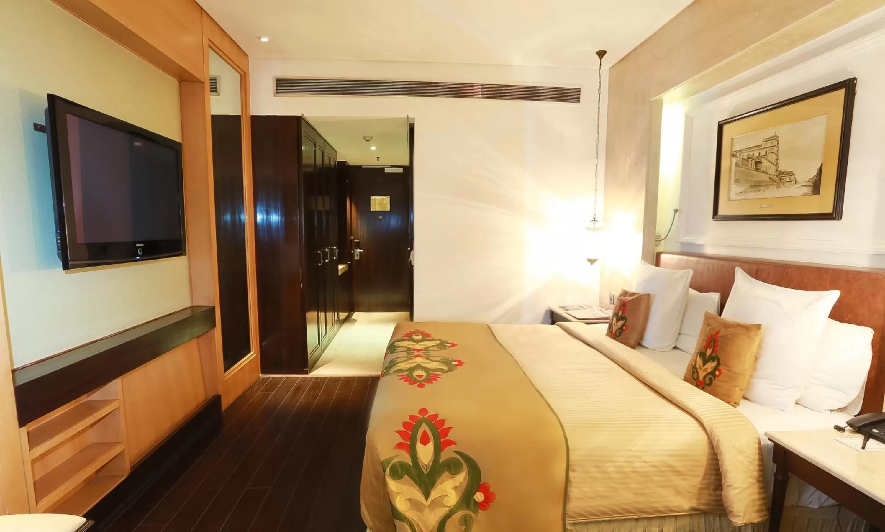 Standard Double Room - 15% Discount on Food & Soft Beverages in The Ashok, New Delhi