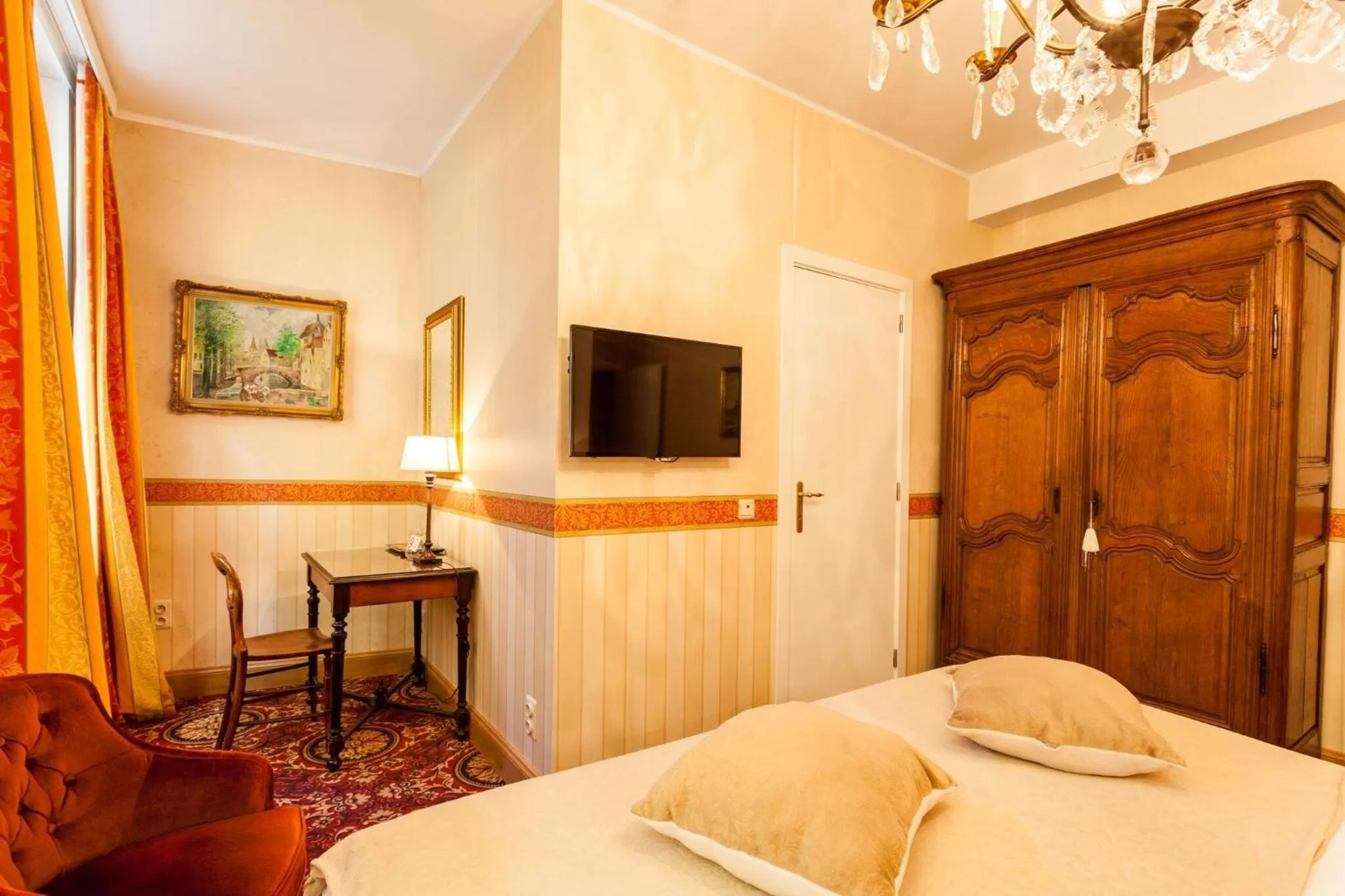 Bedroom, Bed in Avenue Hotel by F-Hotels