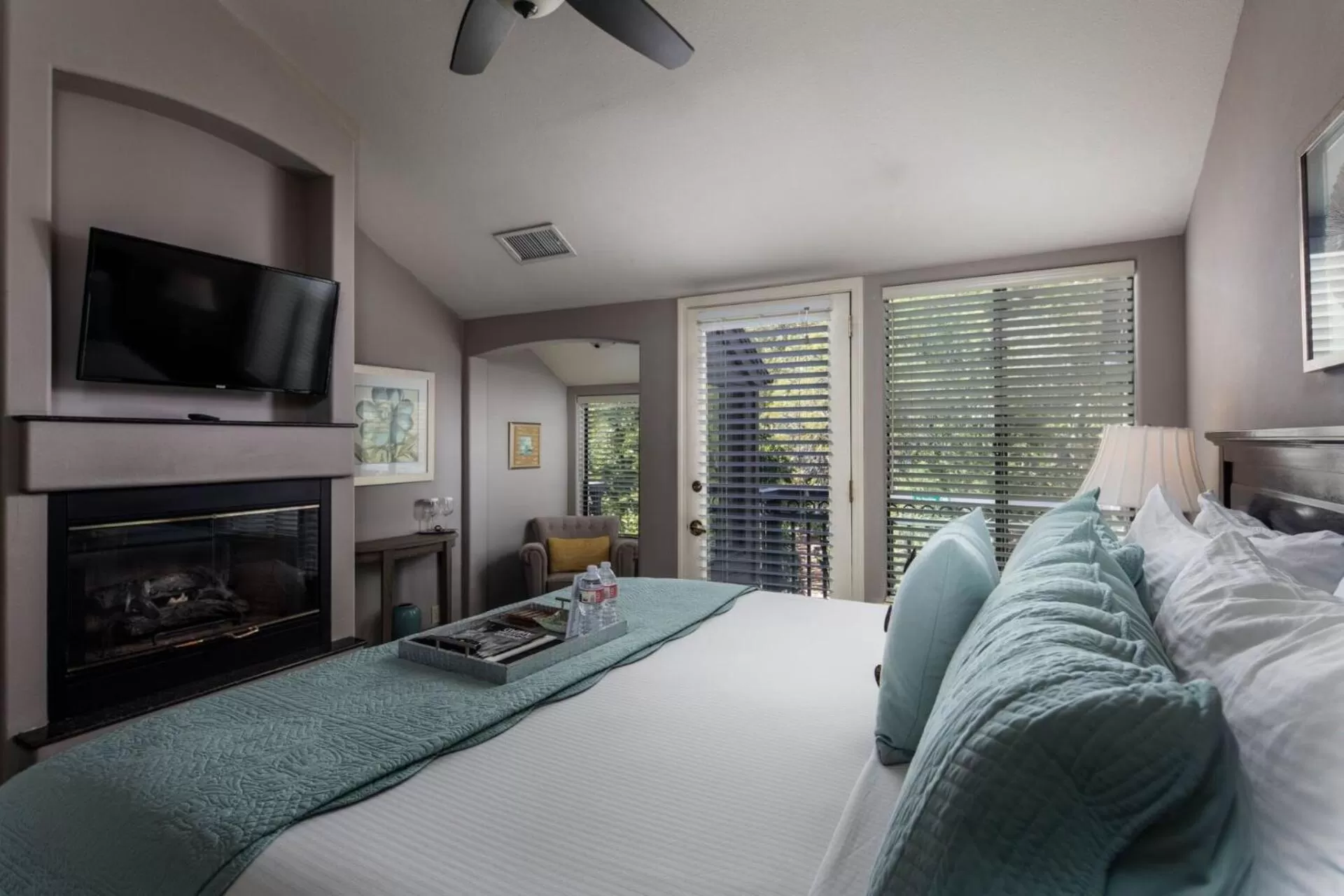 Bed in Inn Above Oak Creek Sedona