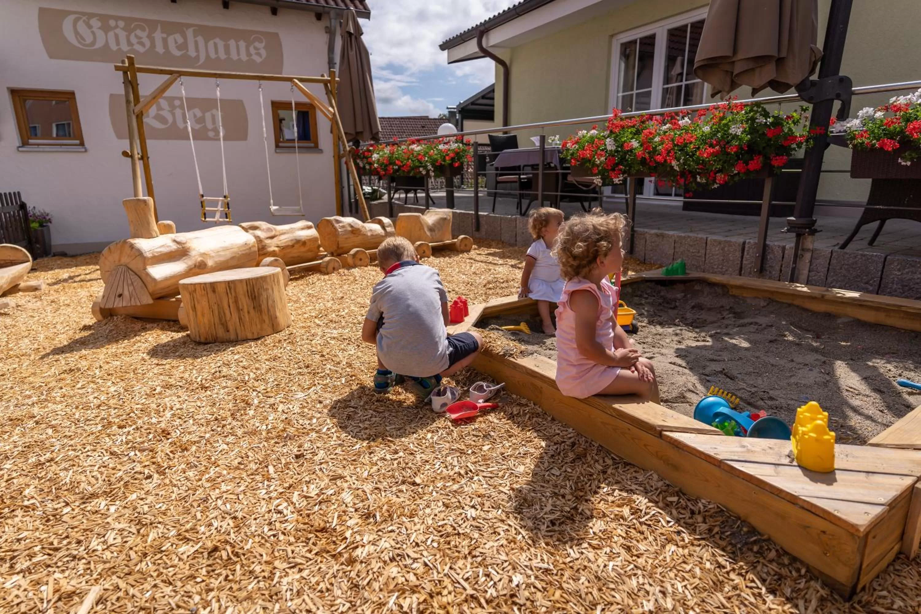 Garden in Sonnenhalde Landgasthof Bieg