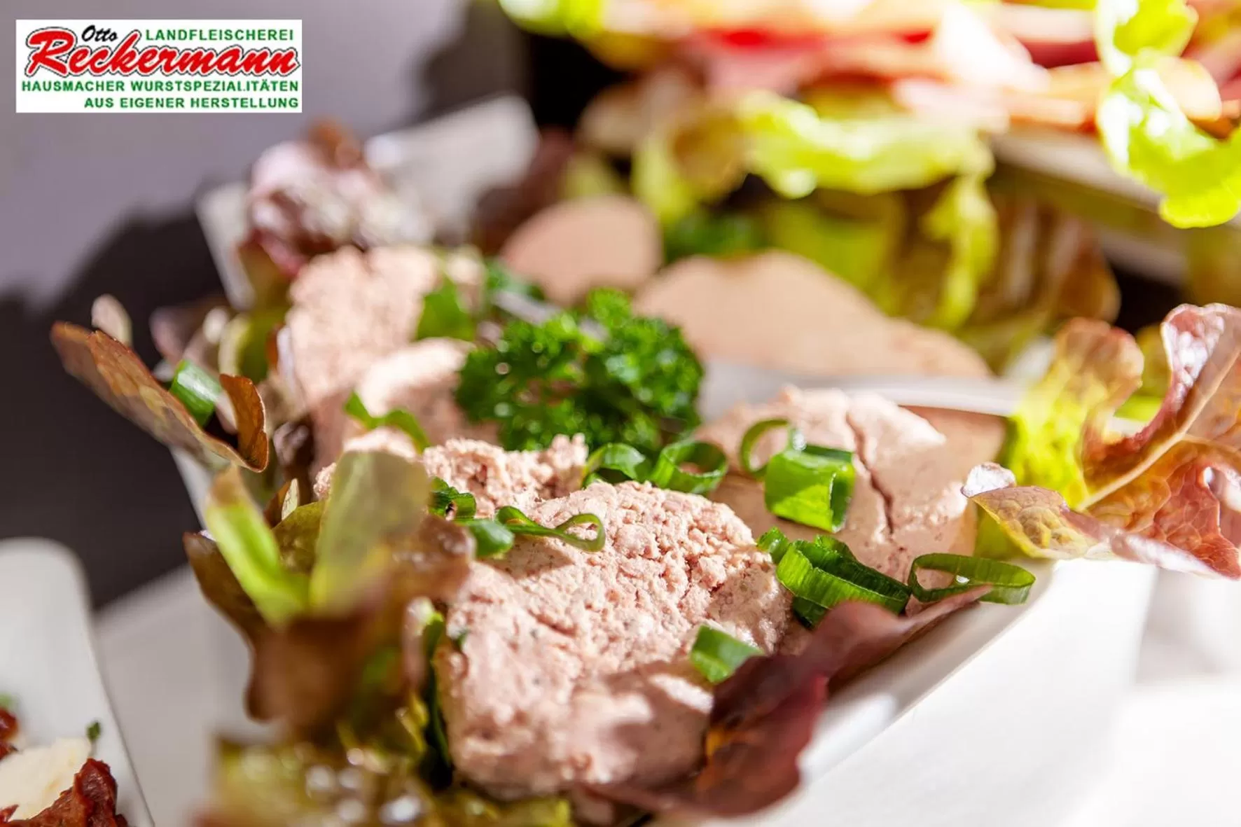 Buffet breakfast in Hotel zur Bever