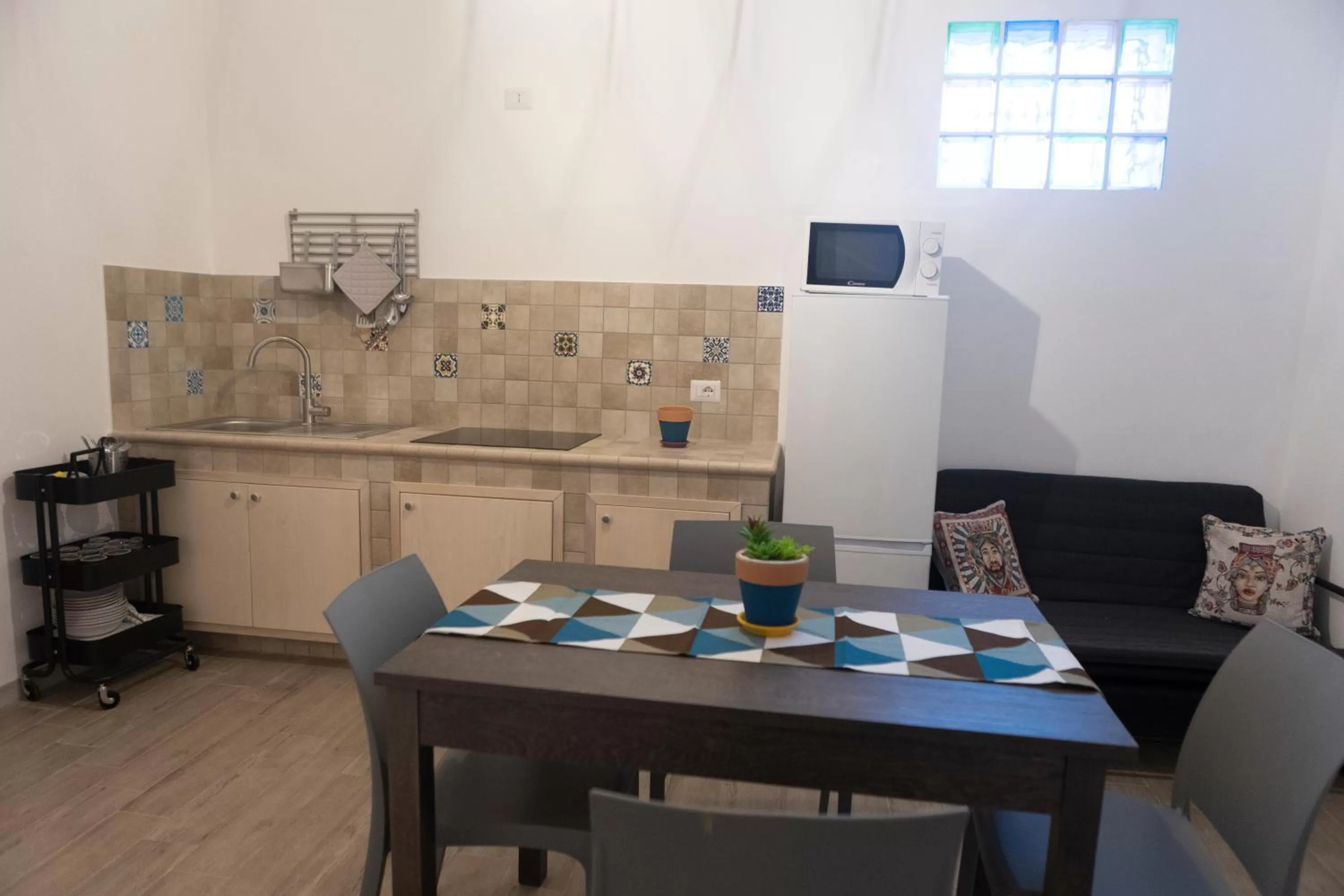 MrBrown - Cinzia Resort Beach