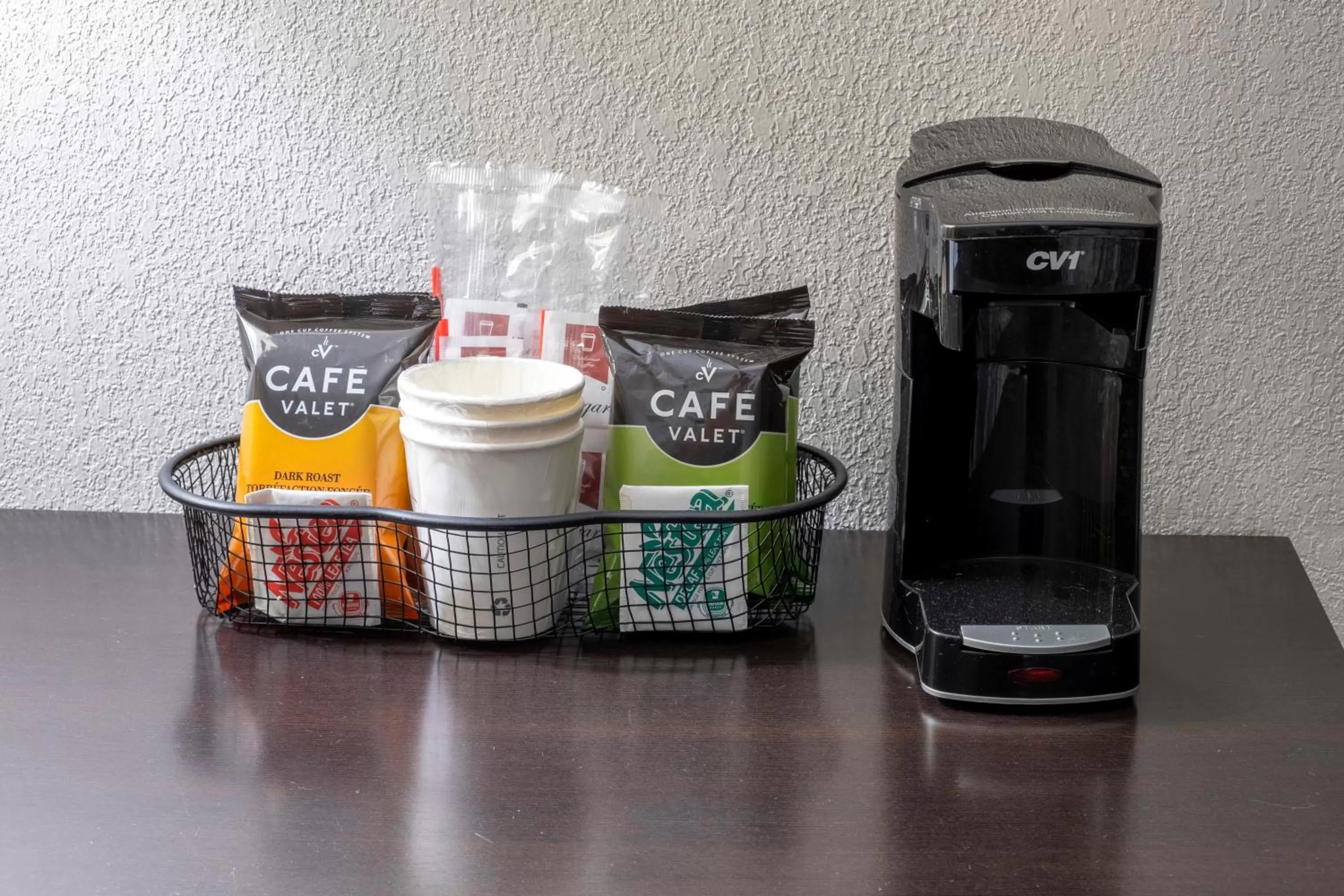 Photo of the whole room in HomeTown Inn by Red Roof East Syracuse