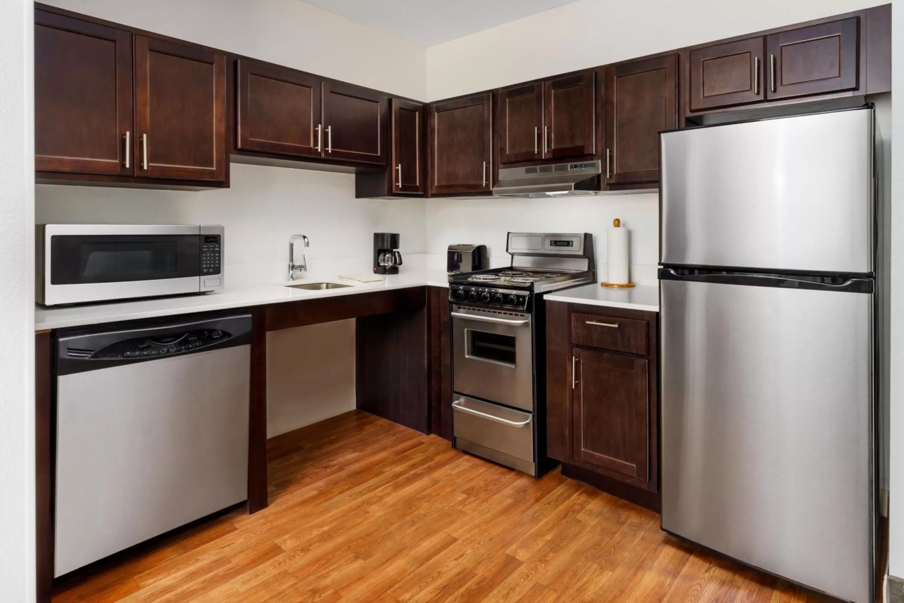 Kitchen or kitchenette in TownePlace Suites Manchester-Boston Regional Airport