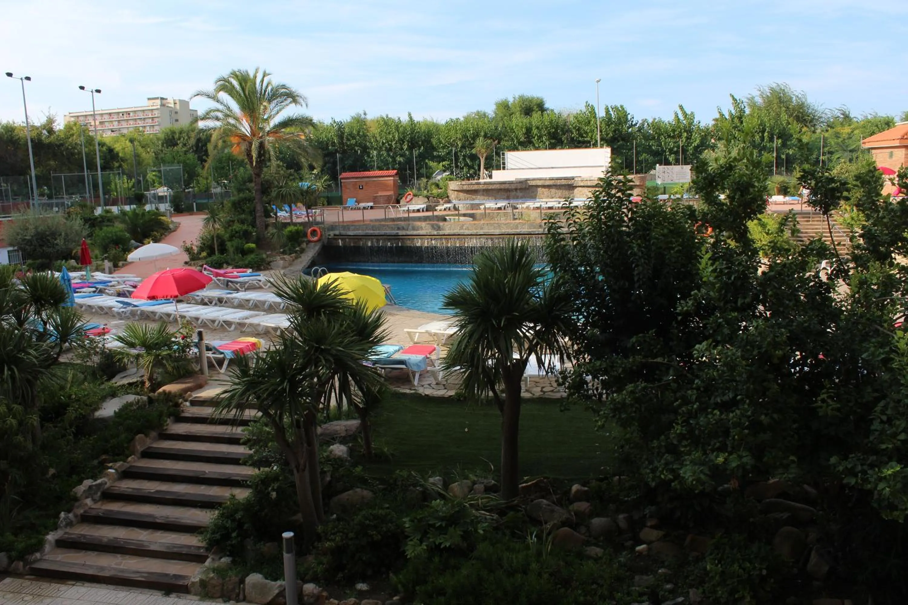 Swimming pool in Hotel Esplendid