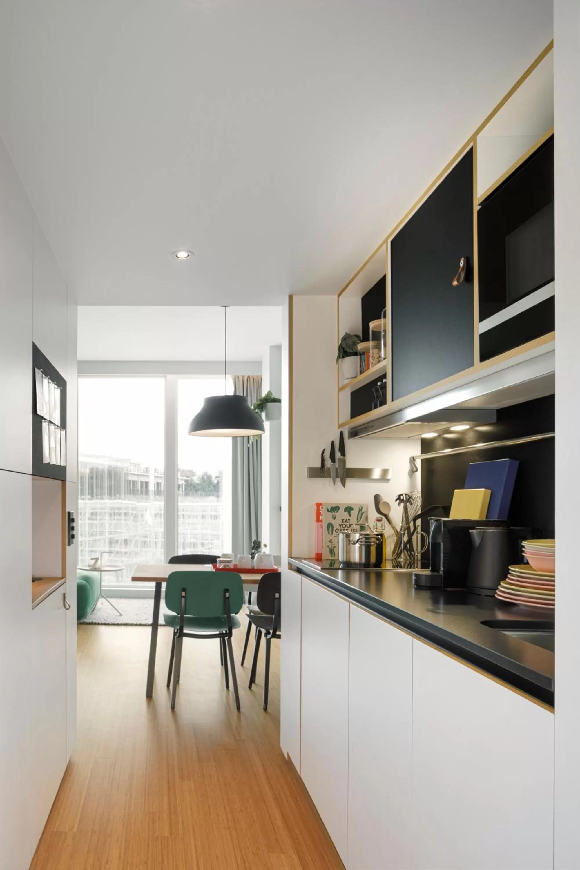 Kitchen or kitchenette in Zoku Paris